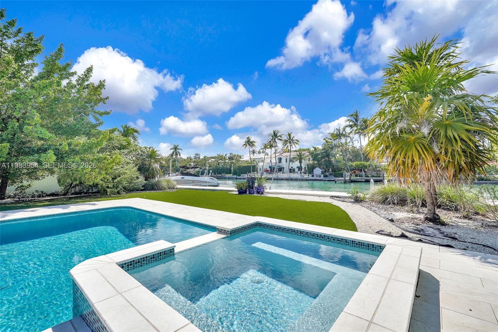 4560 Prairie Ave, Miami Beach FL 33140 — 4