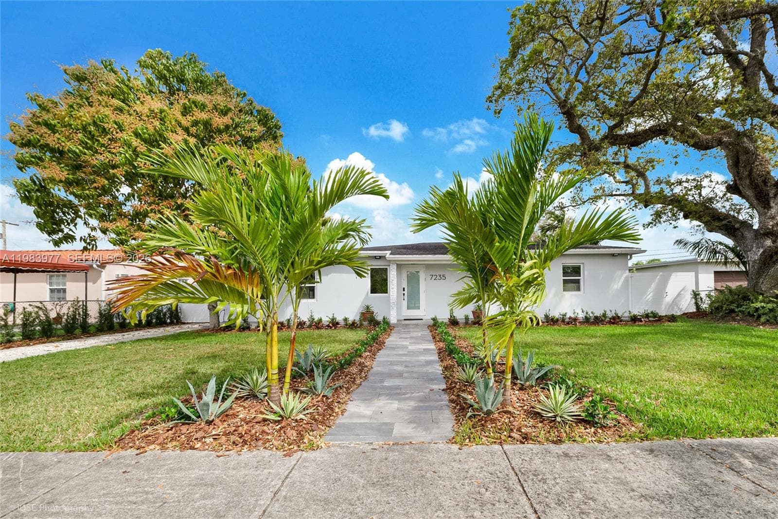 7235 SW 39th St, Miami FL 33155 — 2