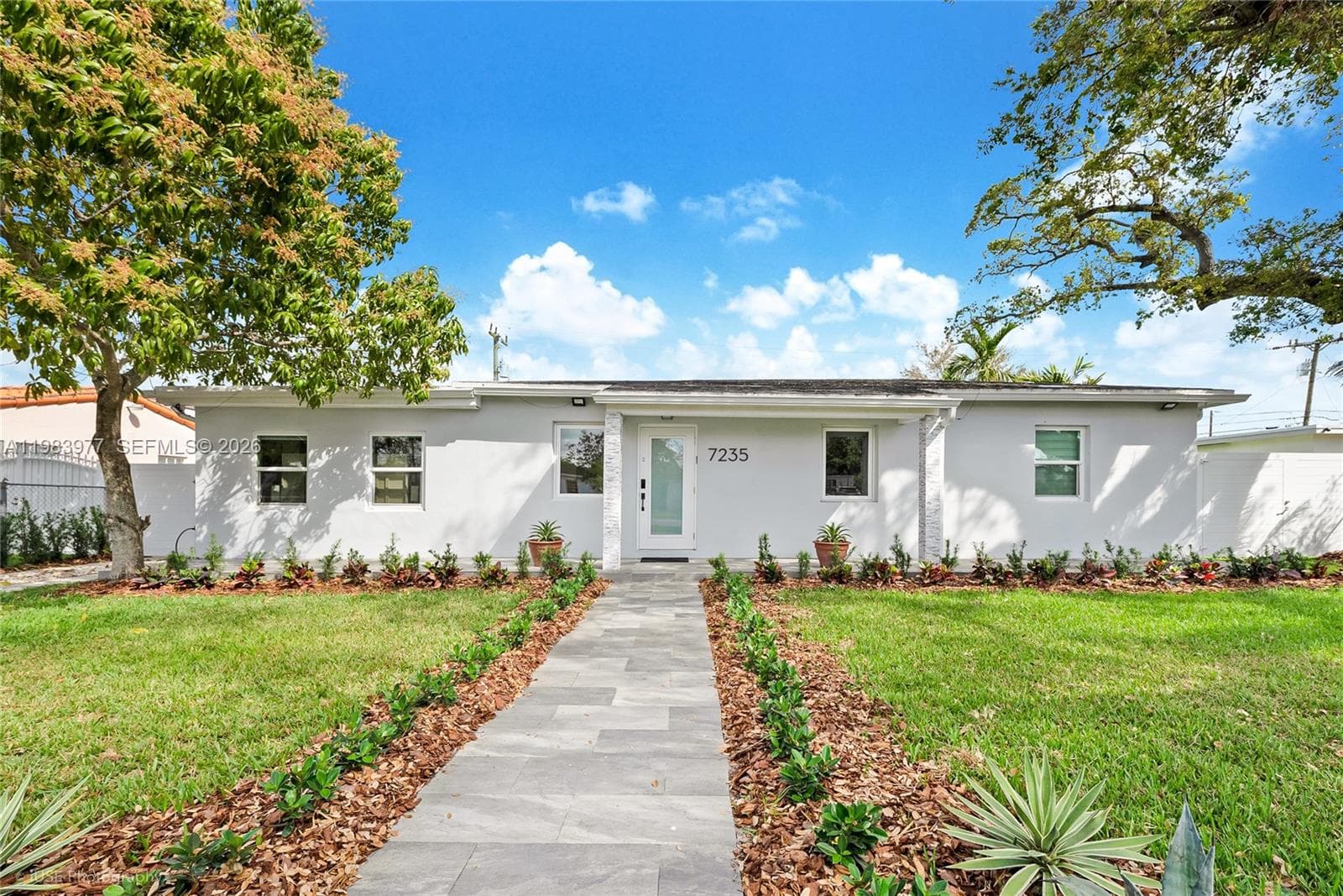 7235 SW 39th St, Miami FL 33155 — 3