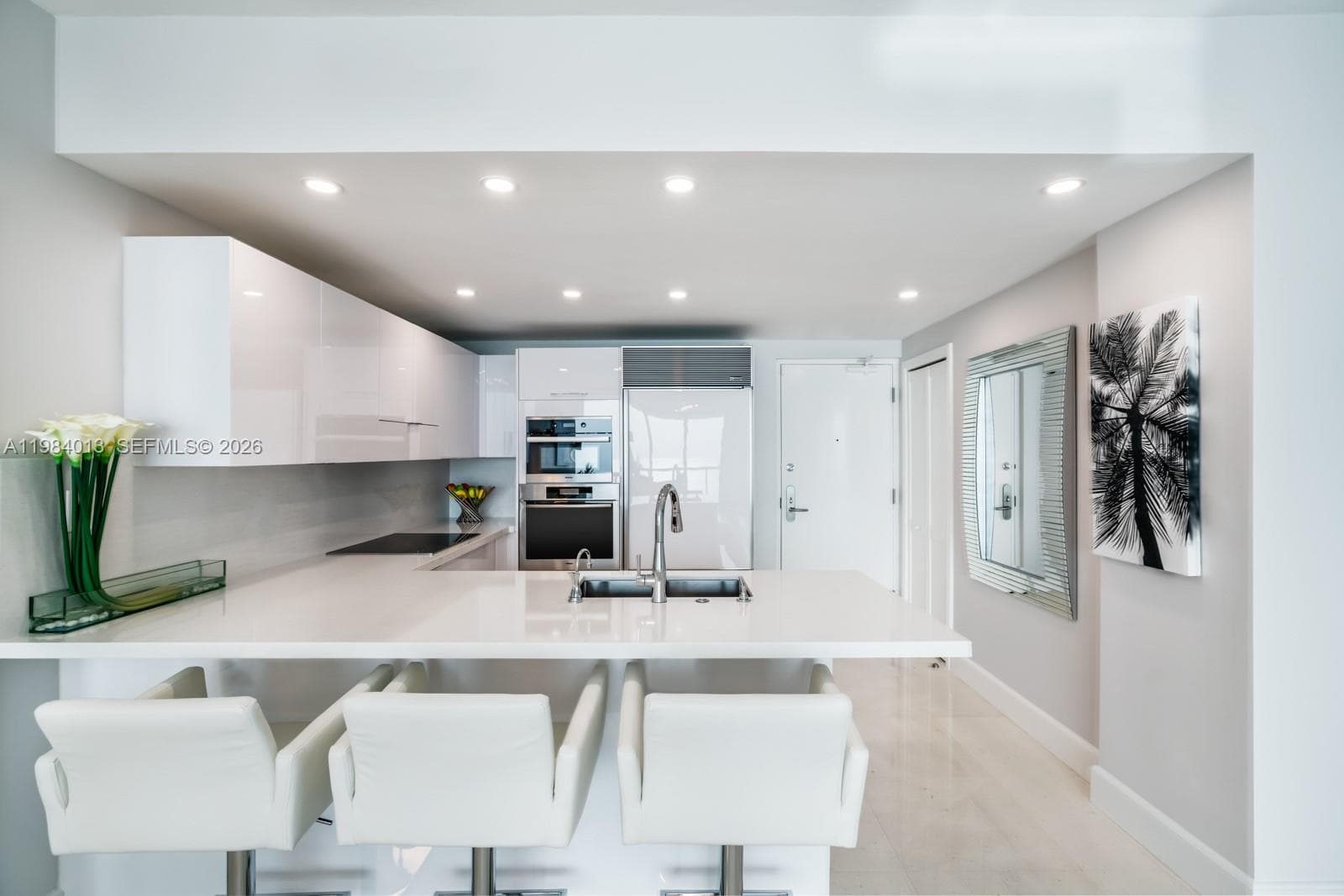 6799 Collins Ave # 1404, Miami Beach FL 33141 — 7