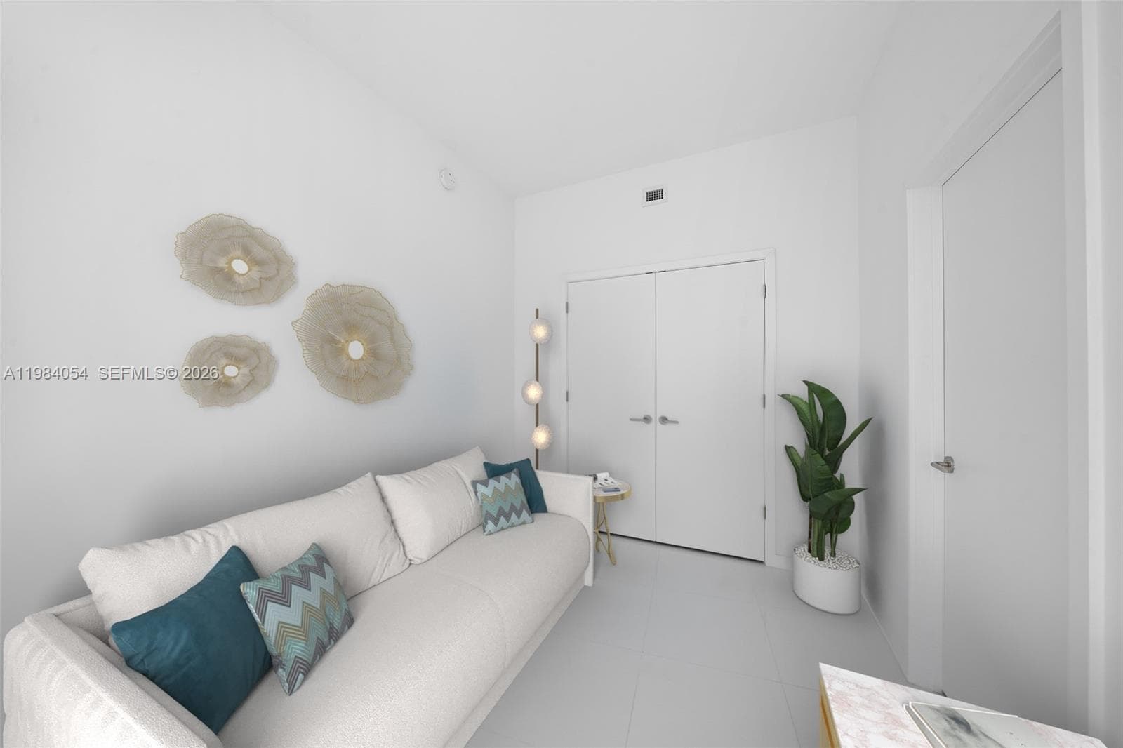 851 NE 1st Ave # 4010, Miami FL 33132 — 5
