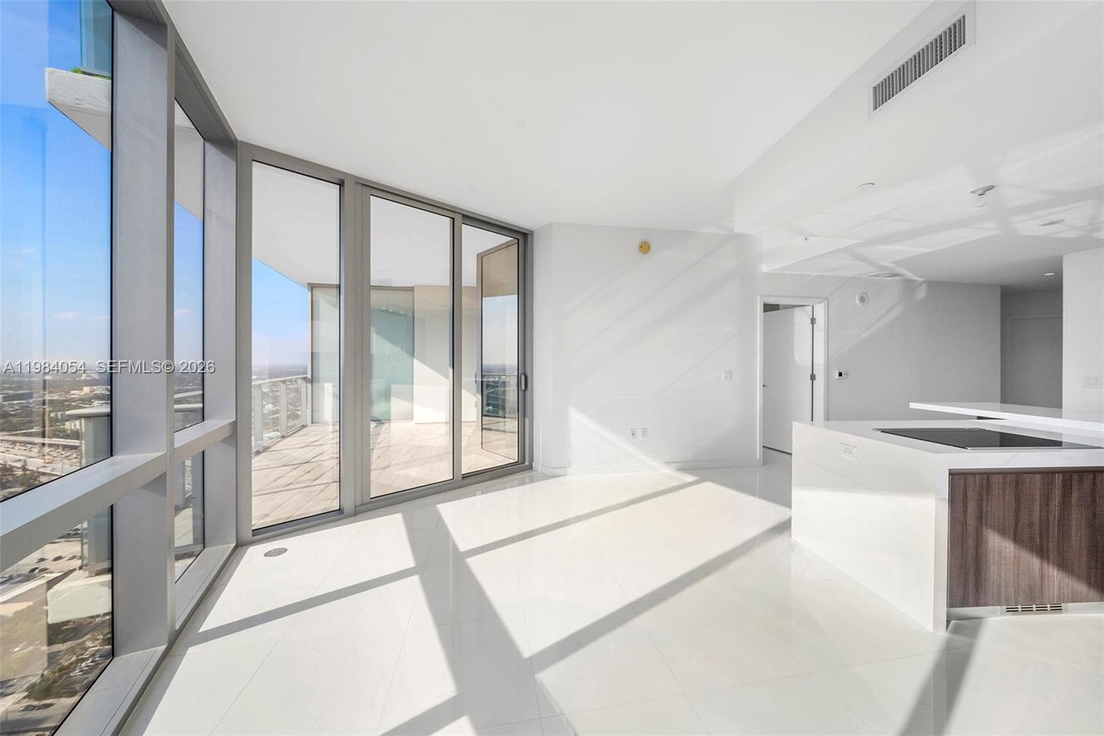 851 NE 1st Ave # 4010, Miami FL 33132 — 9