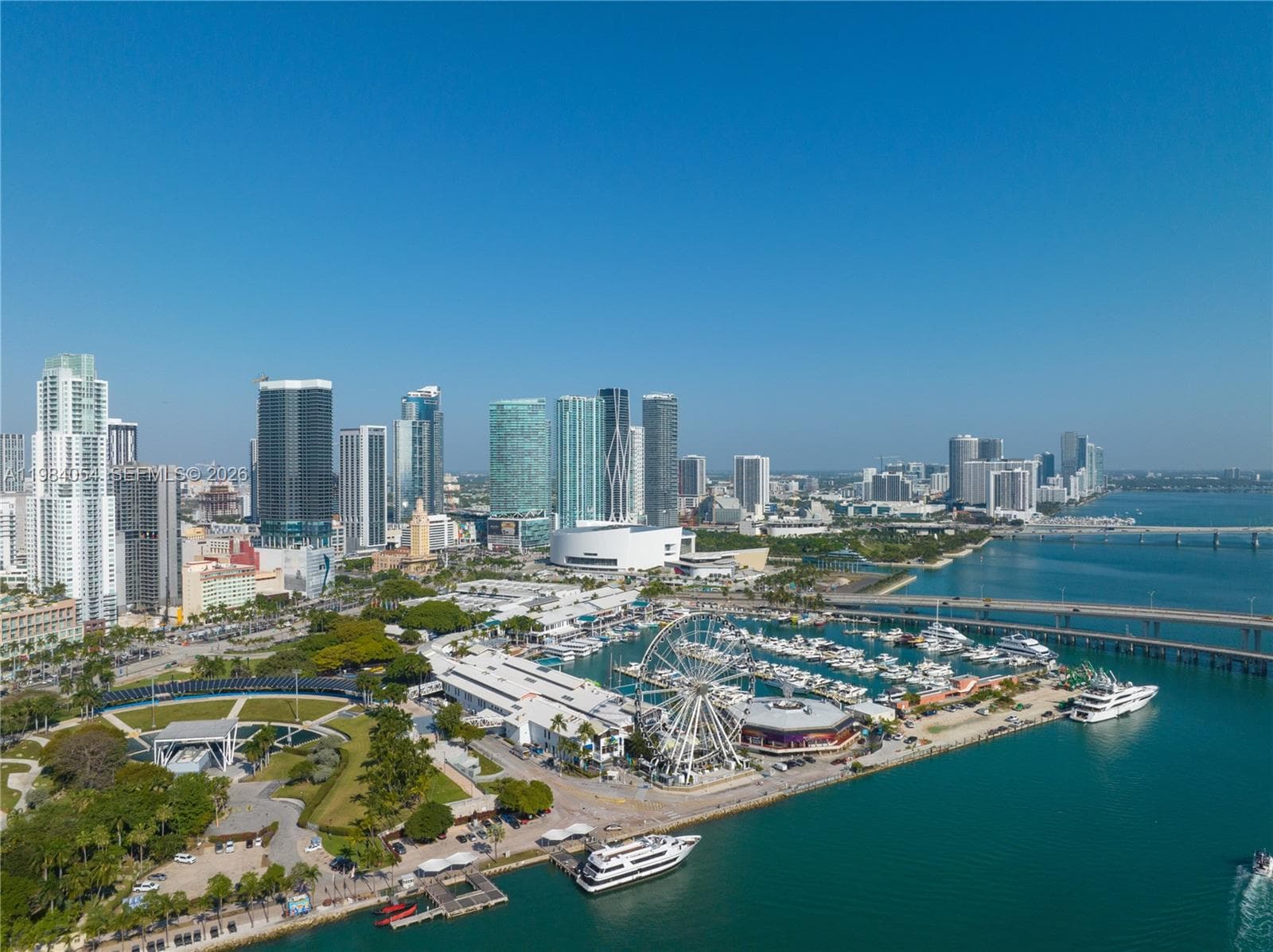 851 NE 1st Ave # 4010, Miami FL 33132 — 33
