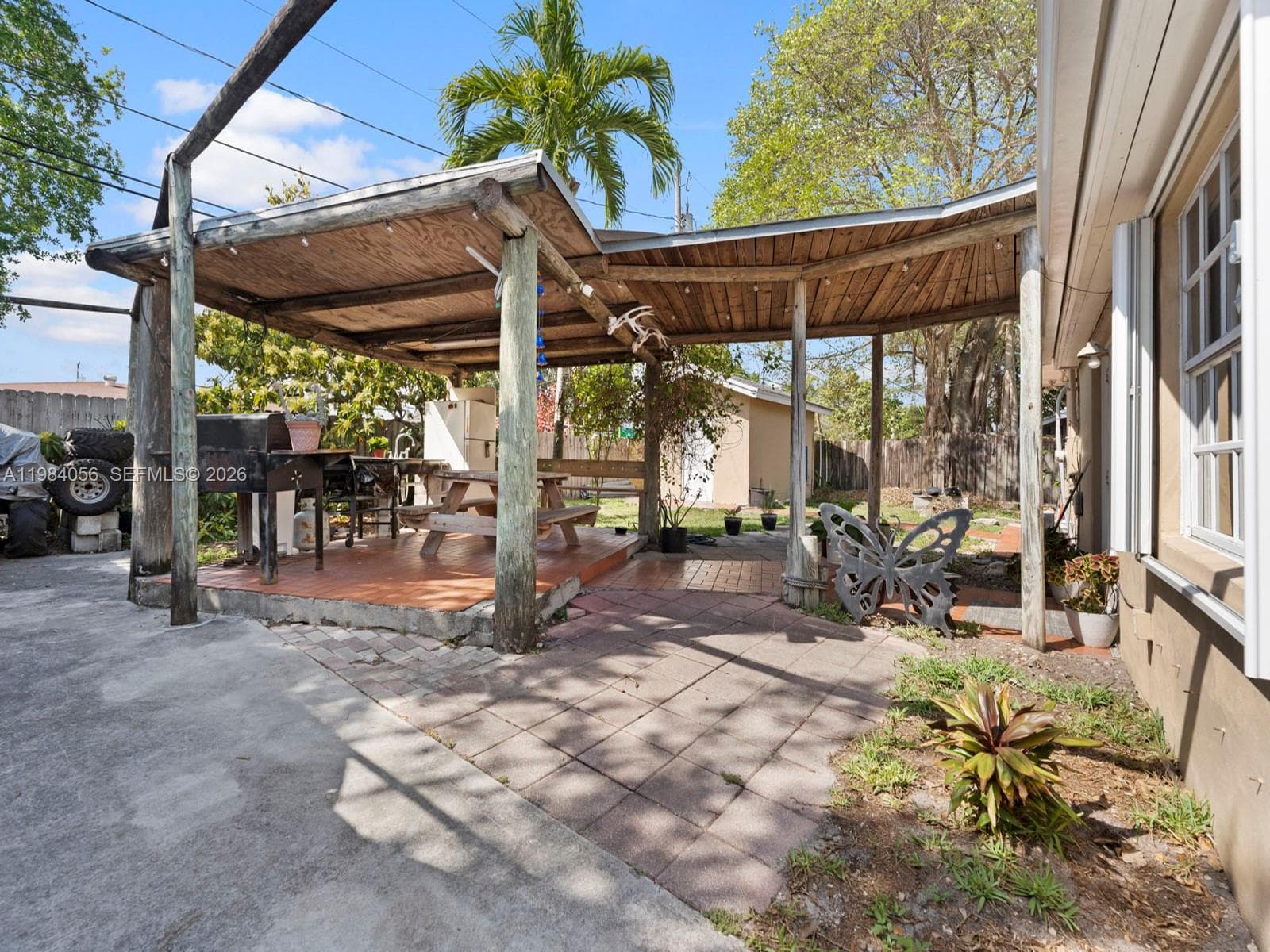 9365 Jamaica Dr, Cutler Bay FL 33189 — 25