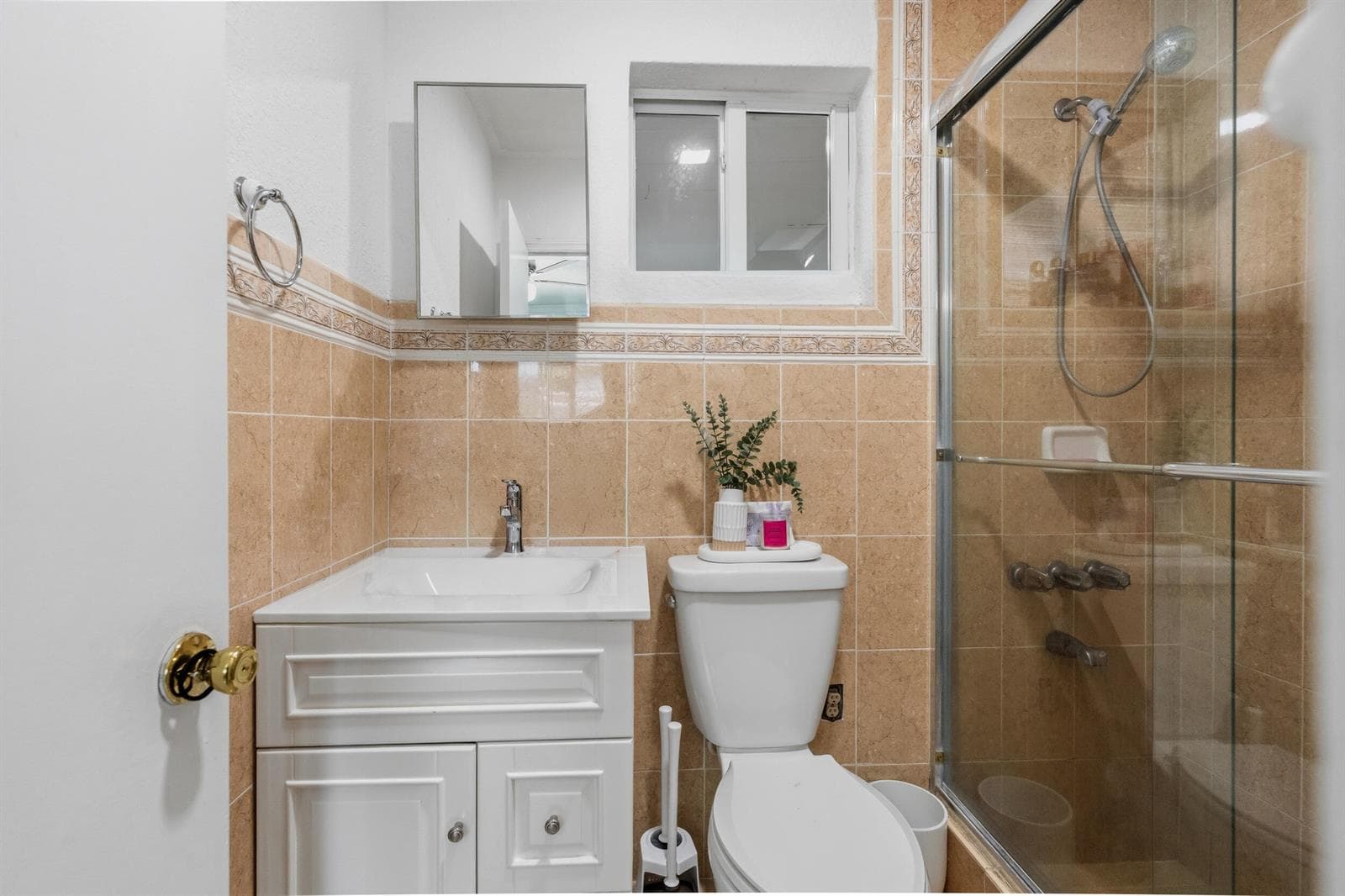 4970 E Palm Court, Hialeah FL 33013 — 22
