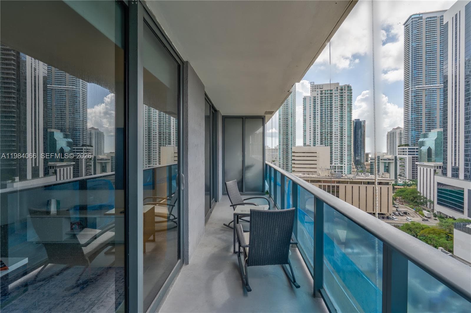 45 SW 9th St # 1405, Miami FL 33130 — 16