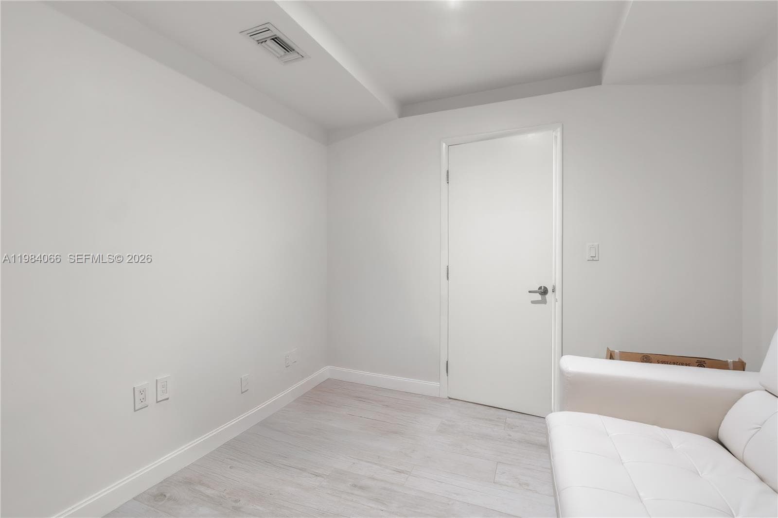 45 SW 9th St # 1405, Miami FL 33130 — 24