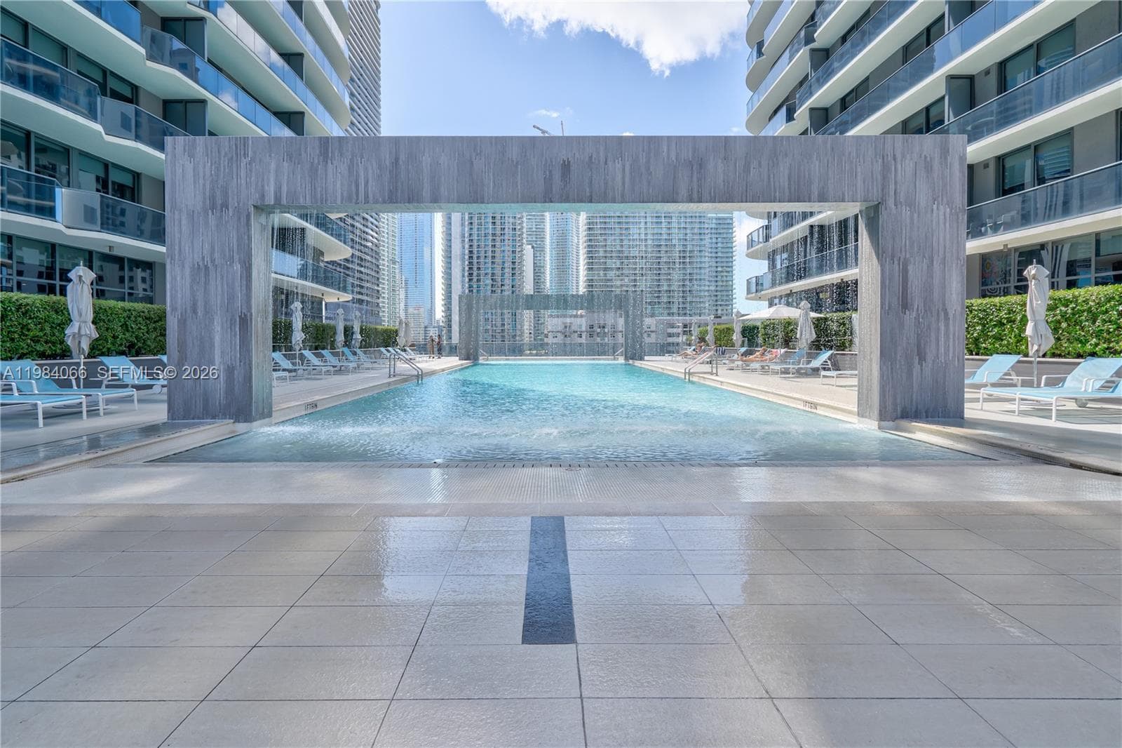 45 SW 9th St # 1405, Miami FL 33130 — 31