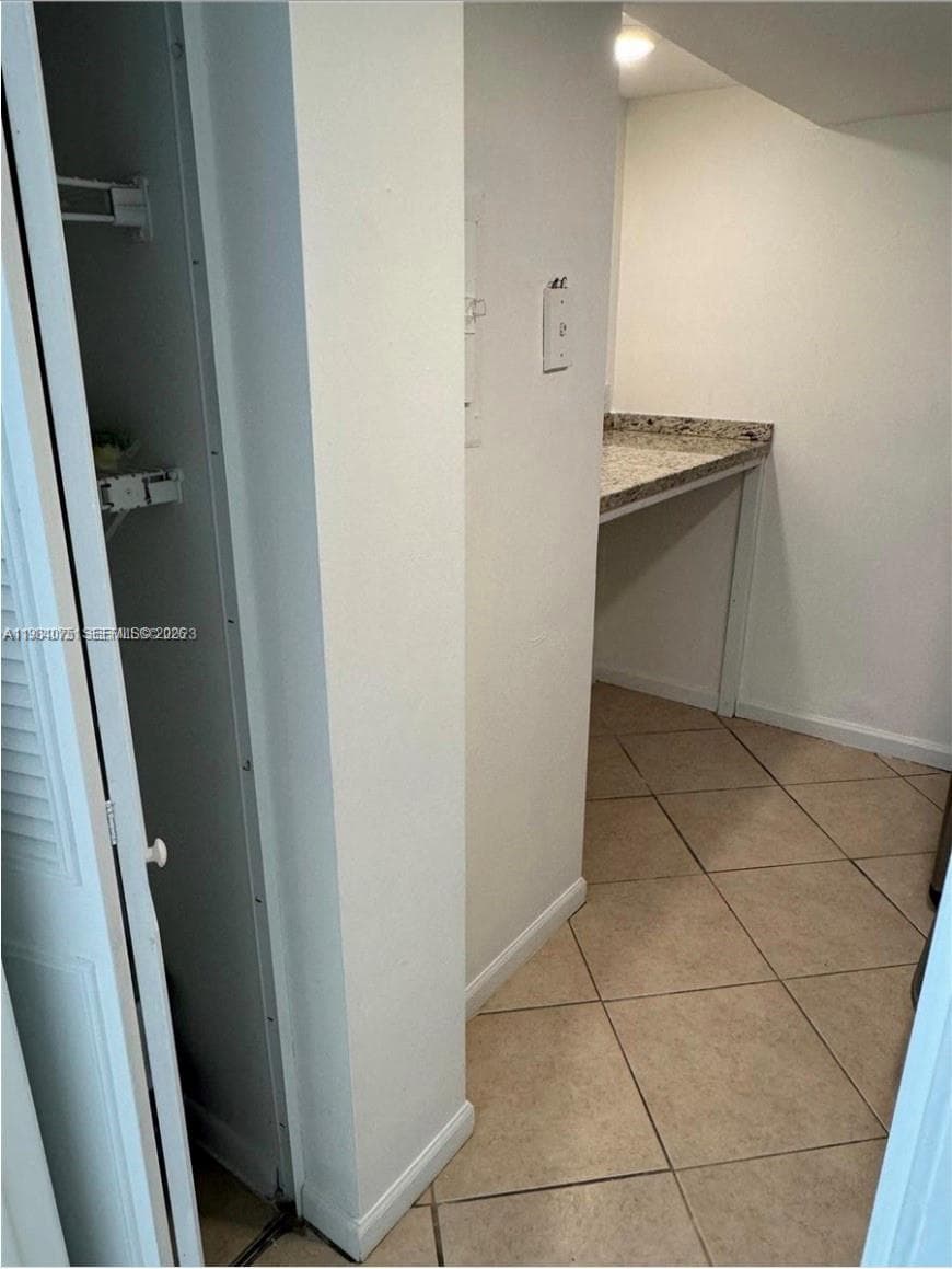 20850 San Simeon Way # 5, Miami FL 33179 — 3