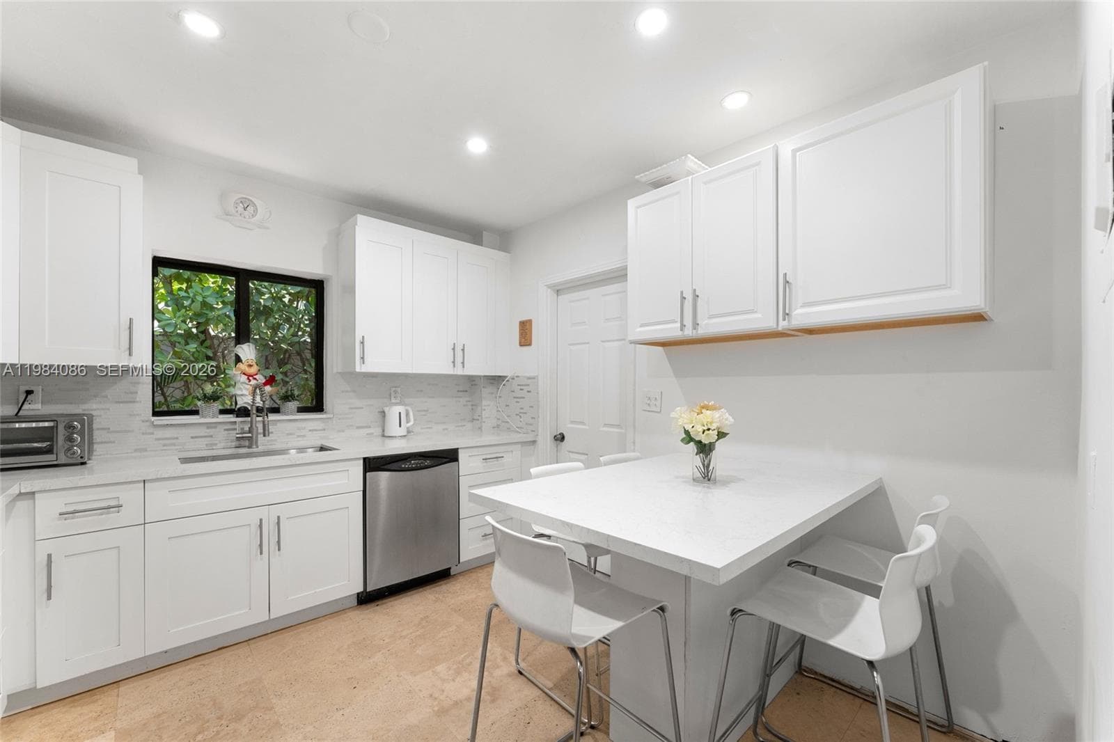 2054 Alton Rd, Miami Beach FL 33140 — 11