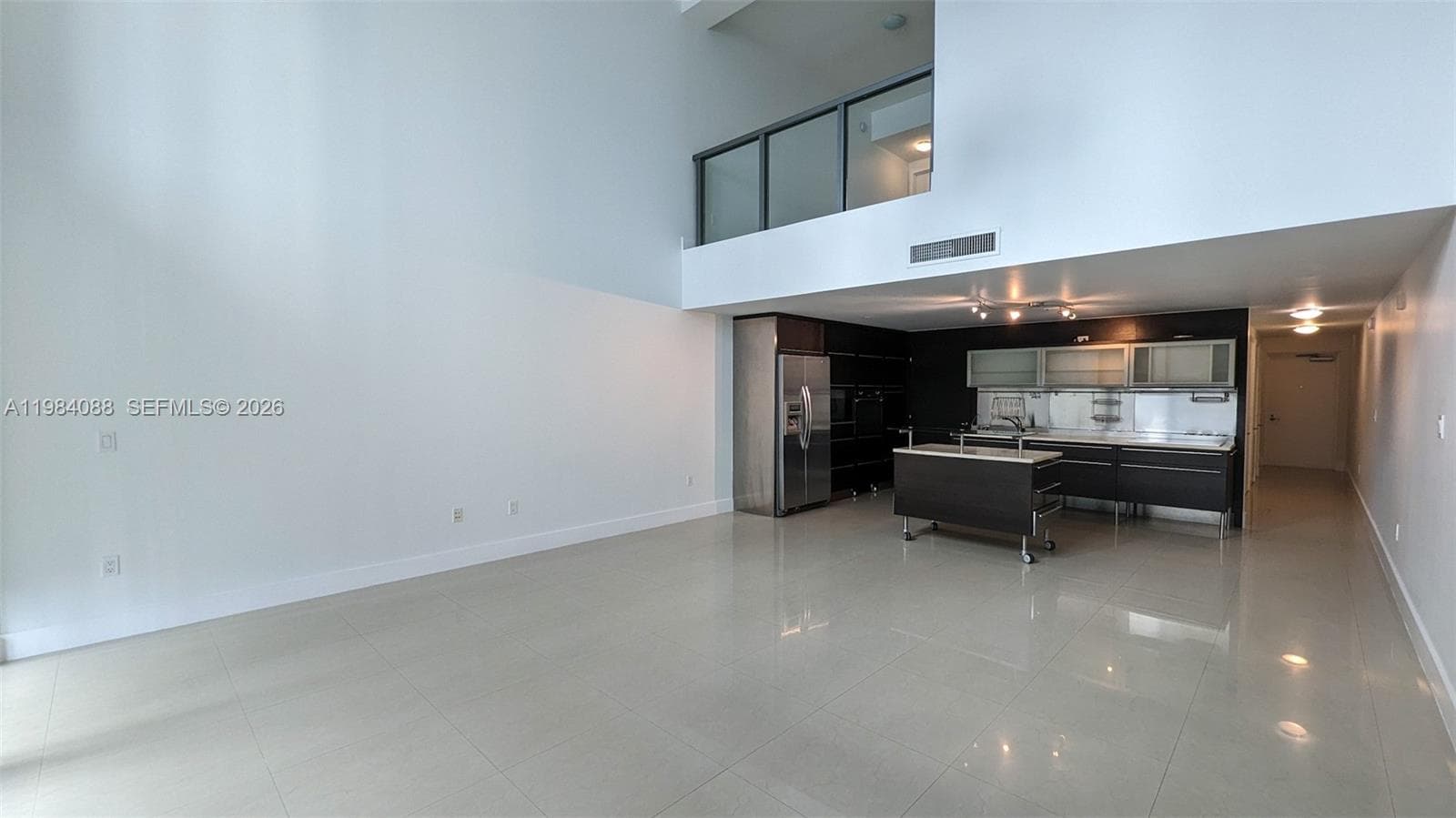 6000 Collins Ave # 111, Miami Beach FL 33140 — 6