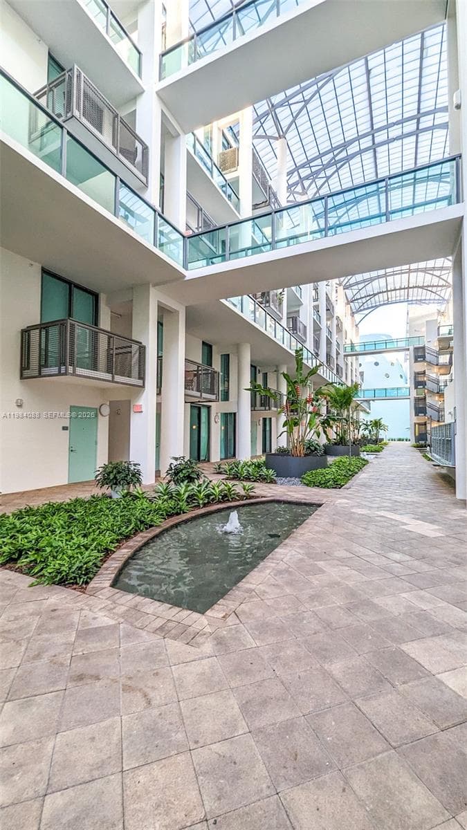 6000 Collins Ave # 111, Miami Beach FL 33140 — 26