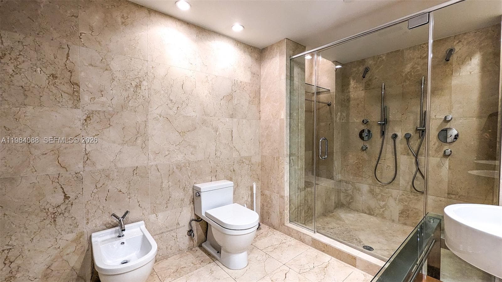 6000 Collins Ave # 111, Miami Beach FL 33140 — 22