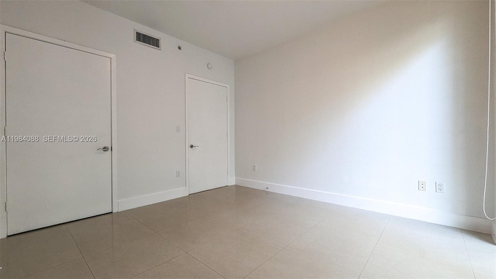 6000 Collins Ave # 111, Miami Beach FL 33140 — 10