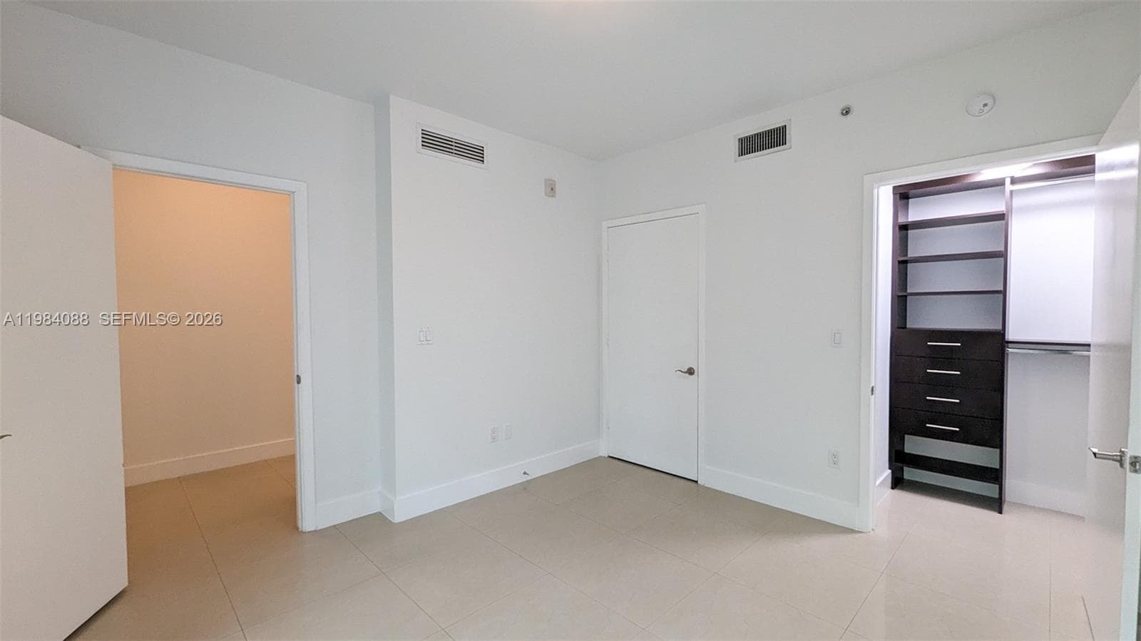 6000 Collins Ave # 111, Miami Beach FL 33140 — 11