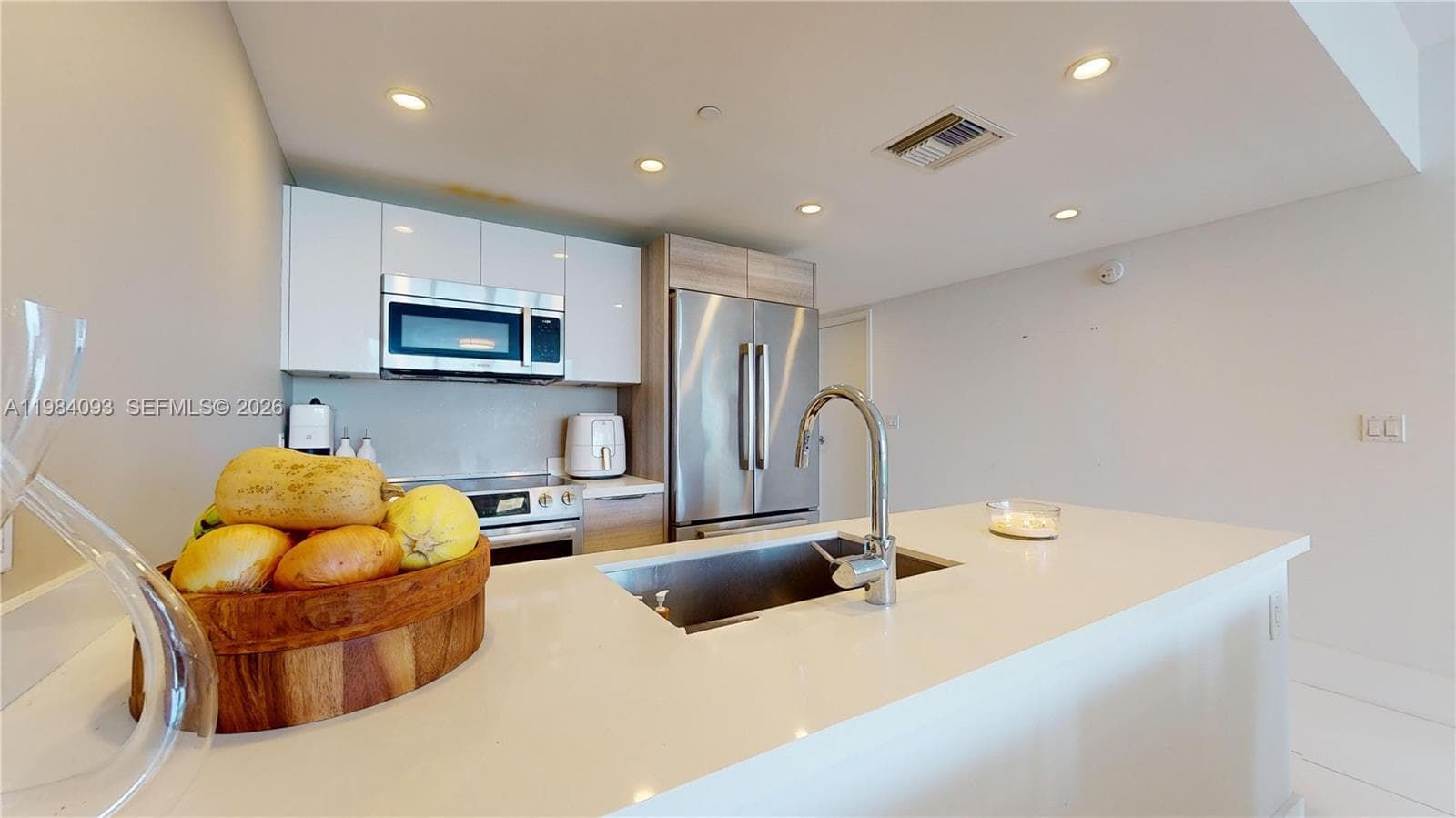 9940 W Bay Harbor Dr, Bay Harbor Islands FL 33154 — 9