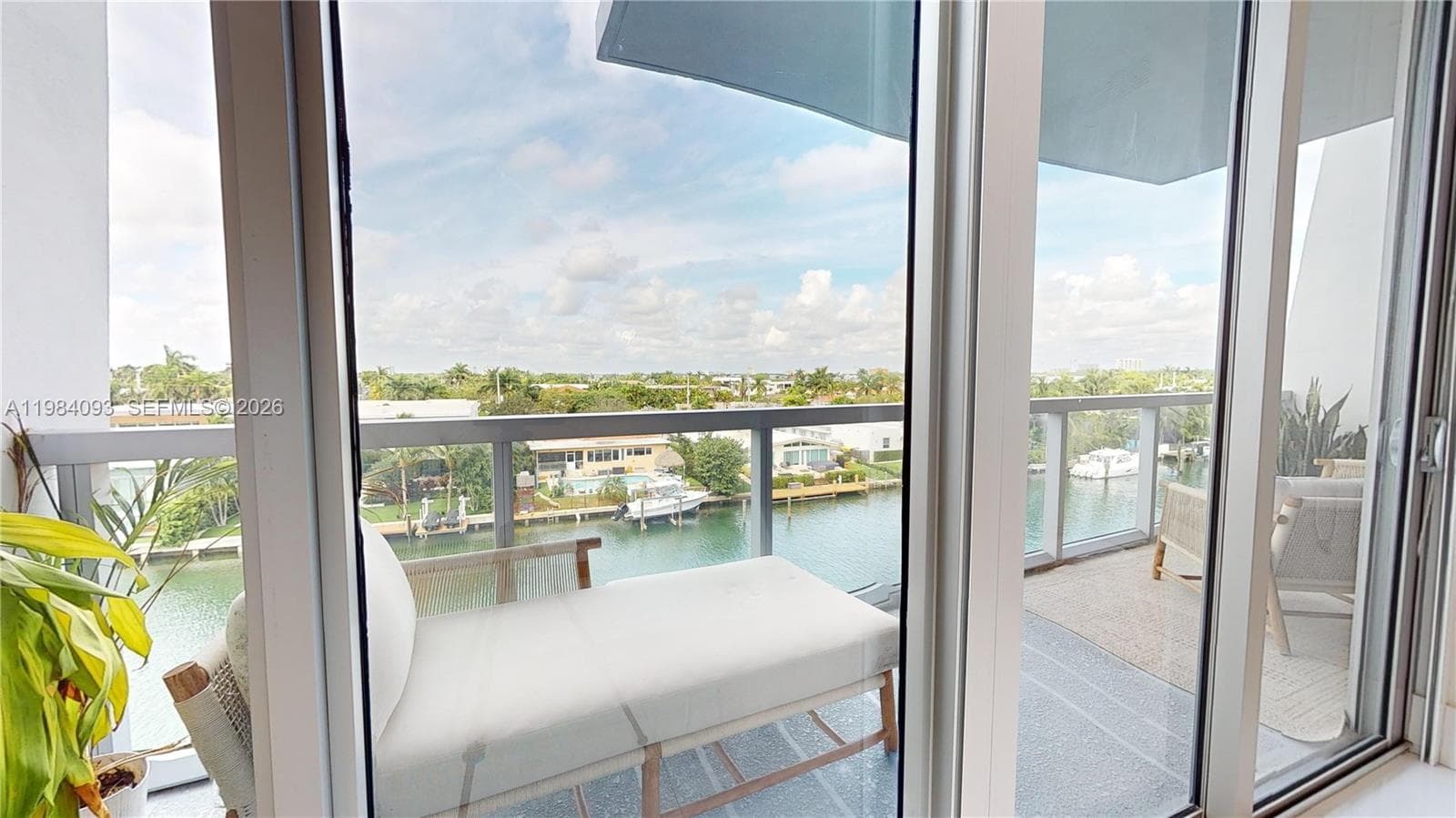 9940 W Bay Harbor Dr, Bay Harbor Islands FL 33154 — 41
