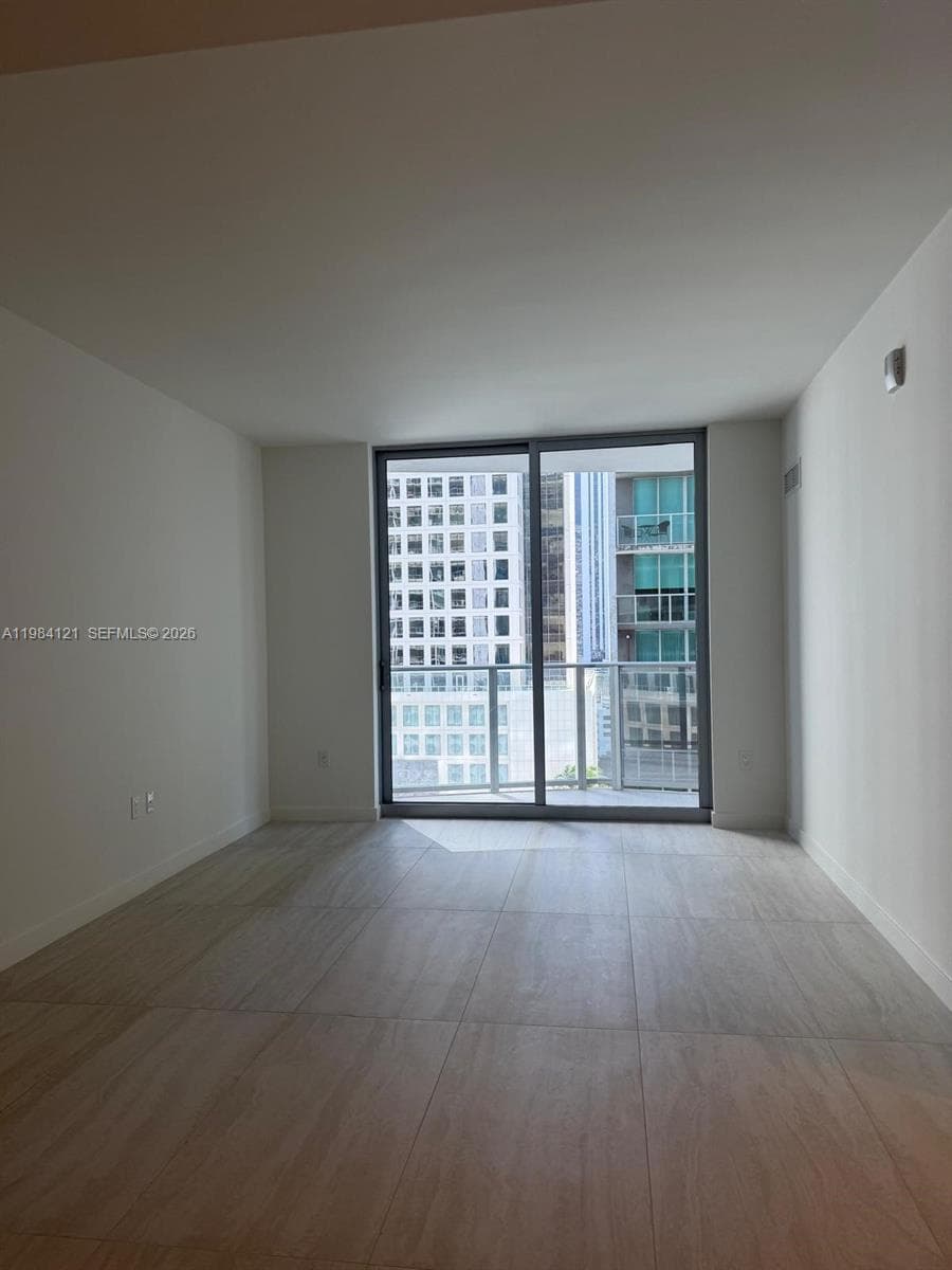 77 SE 5TH ST # 1611, Miami FL 33131 — 13