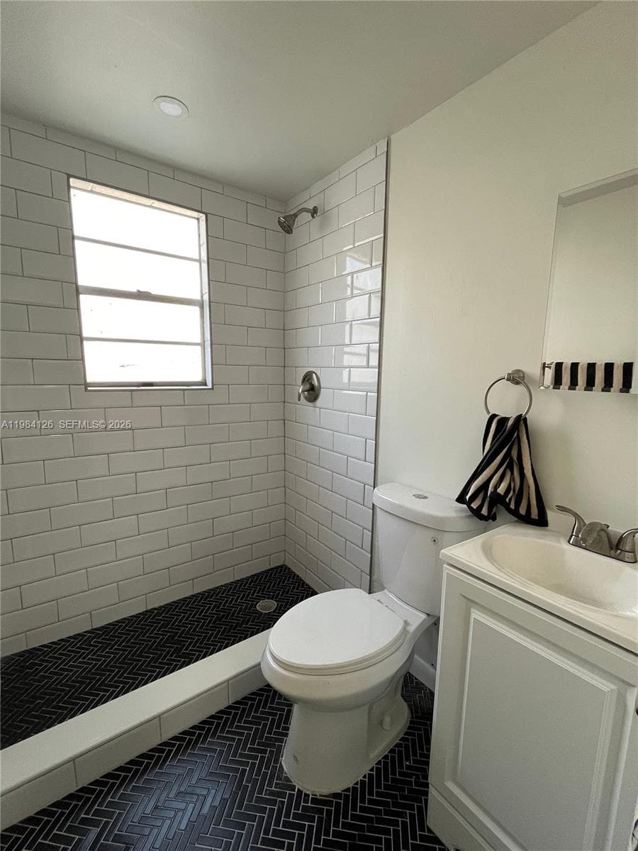 1317 NW 2nd Ave # 10, Miami FL 33136 — 14