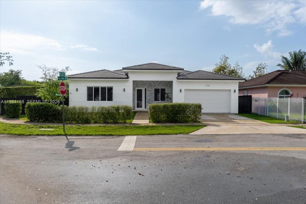 21205 Ingraham Ave Rd, Cutler Bay FL 33189 — 1