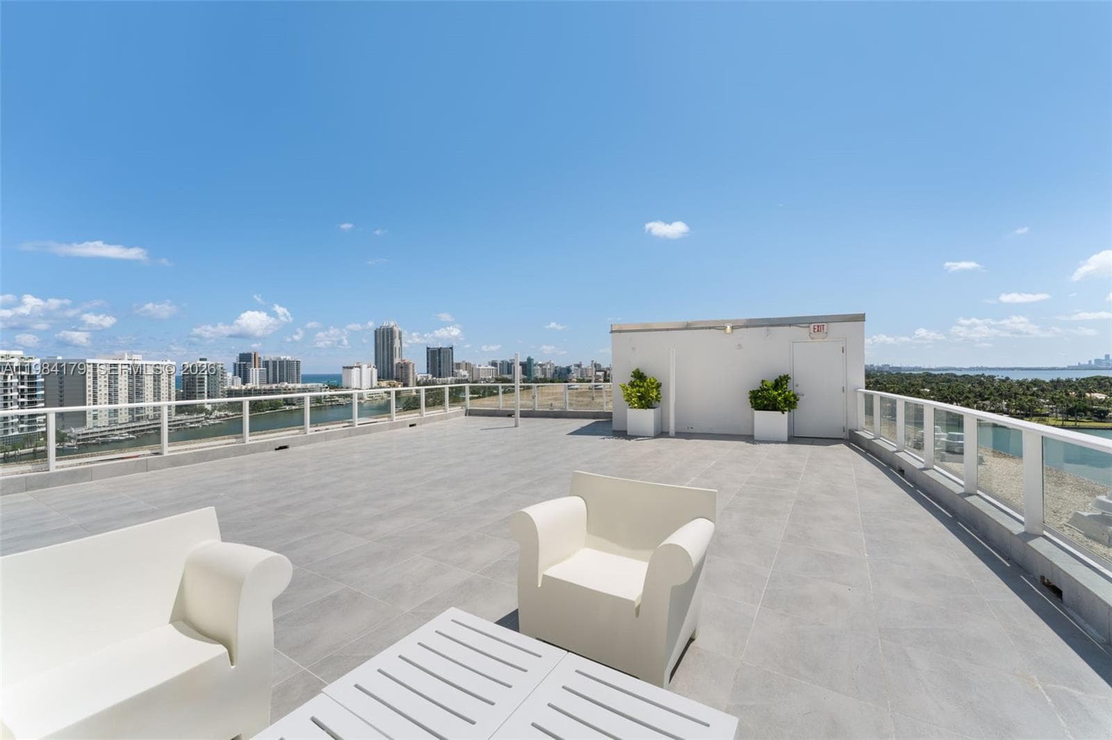 900 Bay Dr # 421, Miami Beach FL 33141 — 16