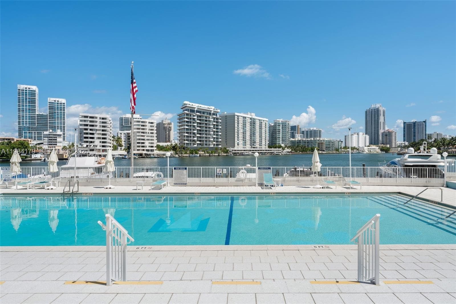 900 Bay Dr # 421, Miami Beach FL 33141 — 18