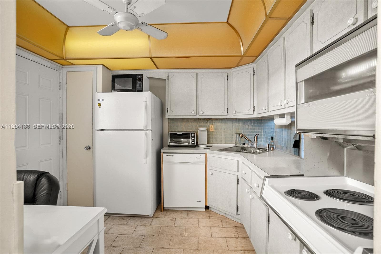 19001 NE 14th Ave # 221, Miami FL 33179 — 21