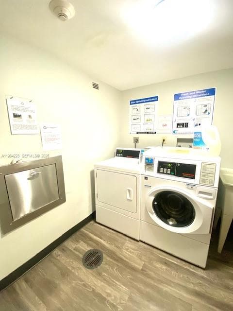 3701 N Country Club Dr # 504, Aventura FL 33180 — 55