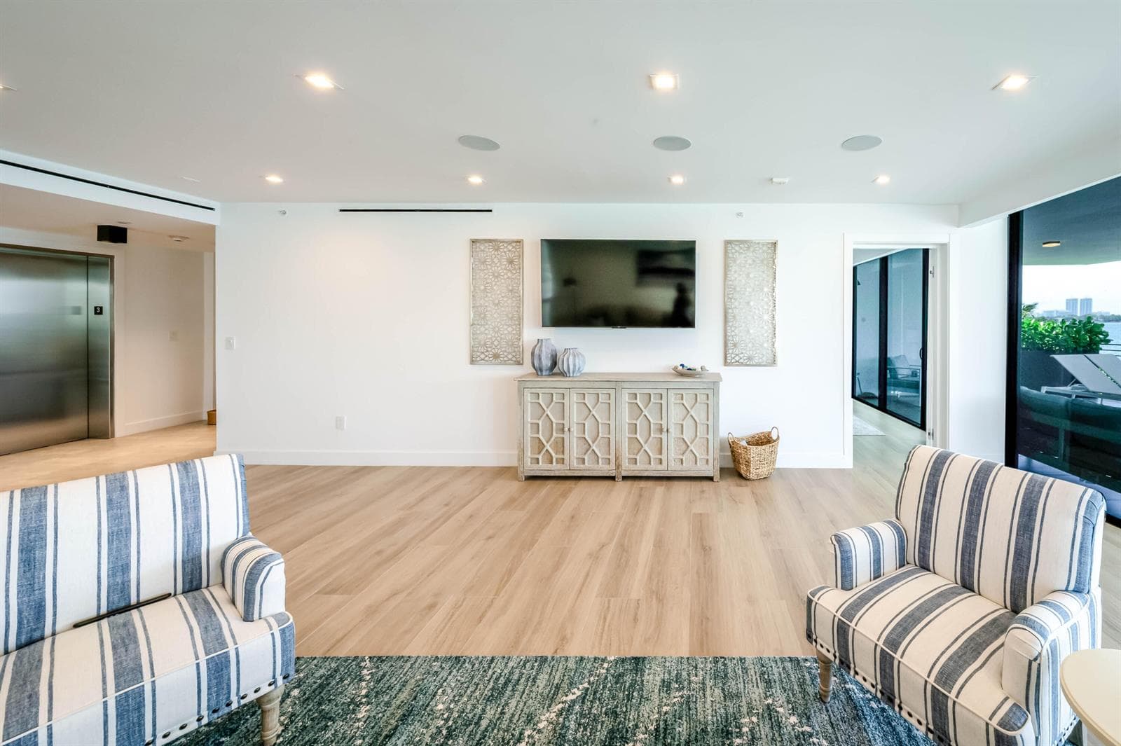 1930 Bay Drive, Miami Beach FL 33141 — 12
