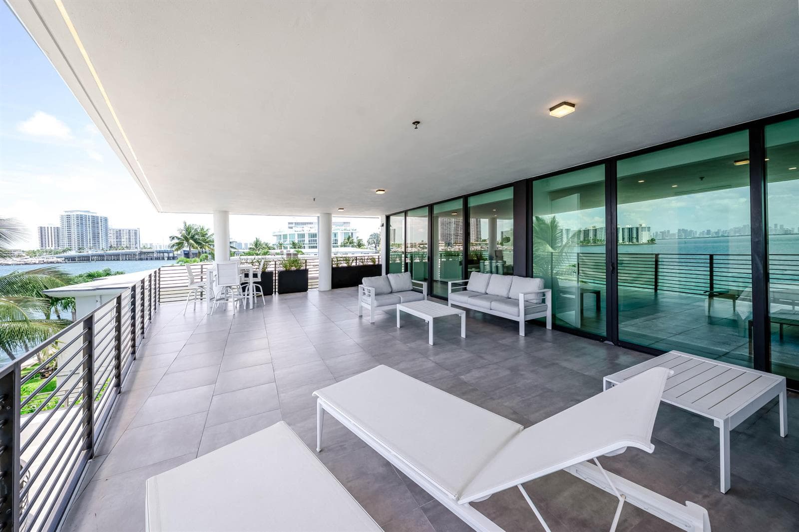 1930 Bay Drive, Miami Beach FL 33141 — 45