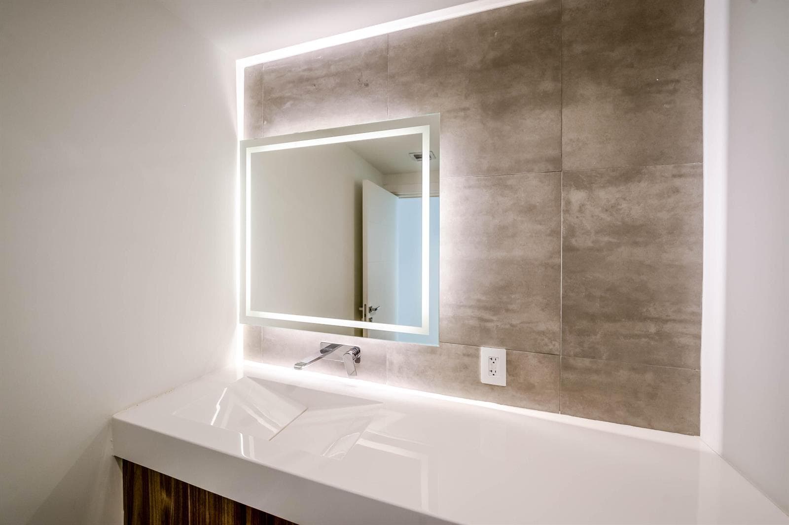1930 Bay Drive, Miami Beach FL 33141 — 55