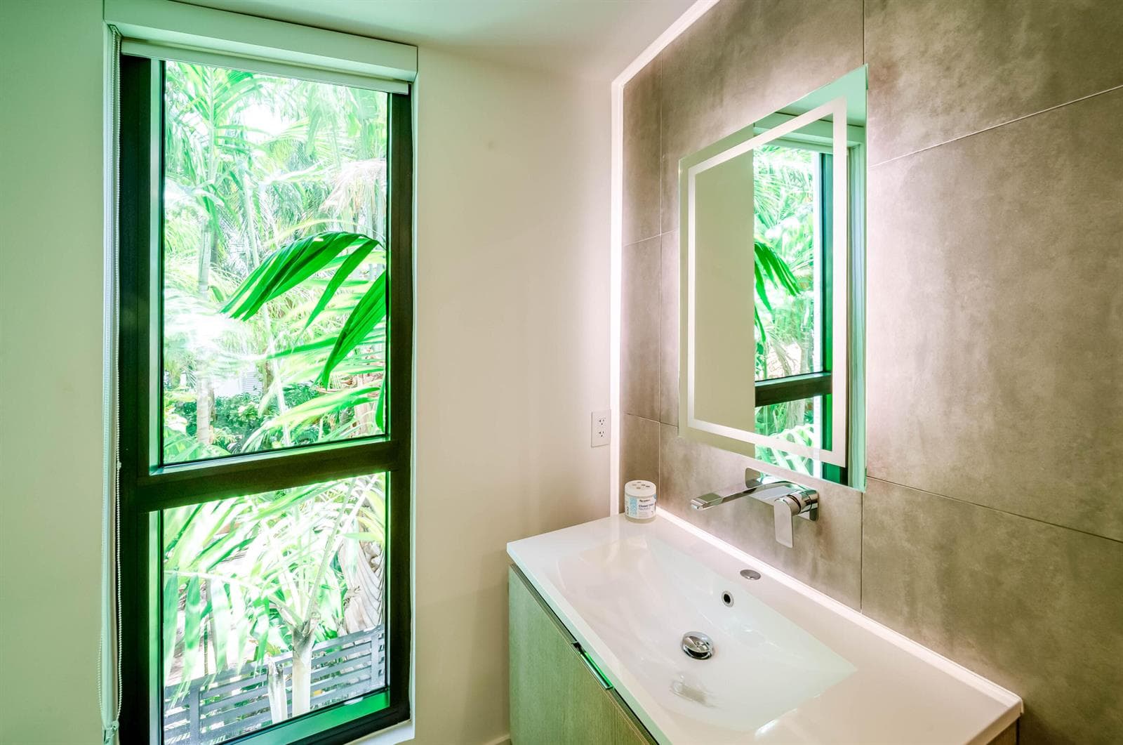 1930 Bay Drive, Miami Beach FL 33141 — 58