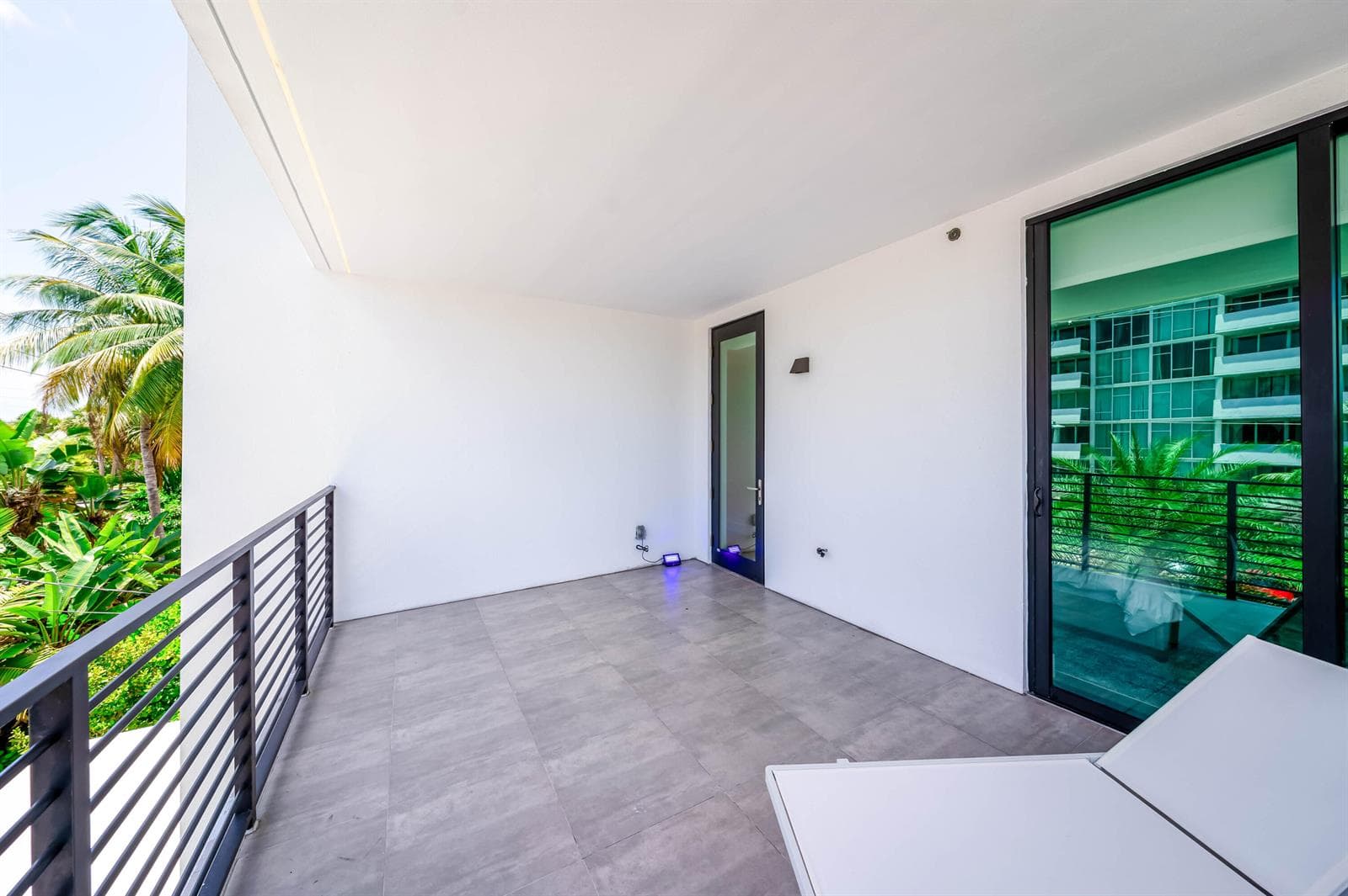 1930 Bay Drive, Miami Beach FL 33141 — 40