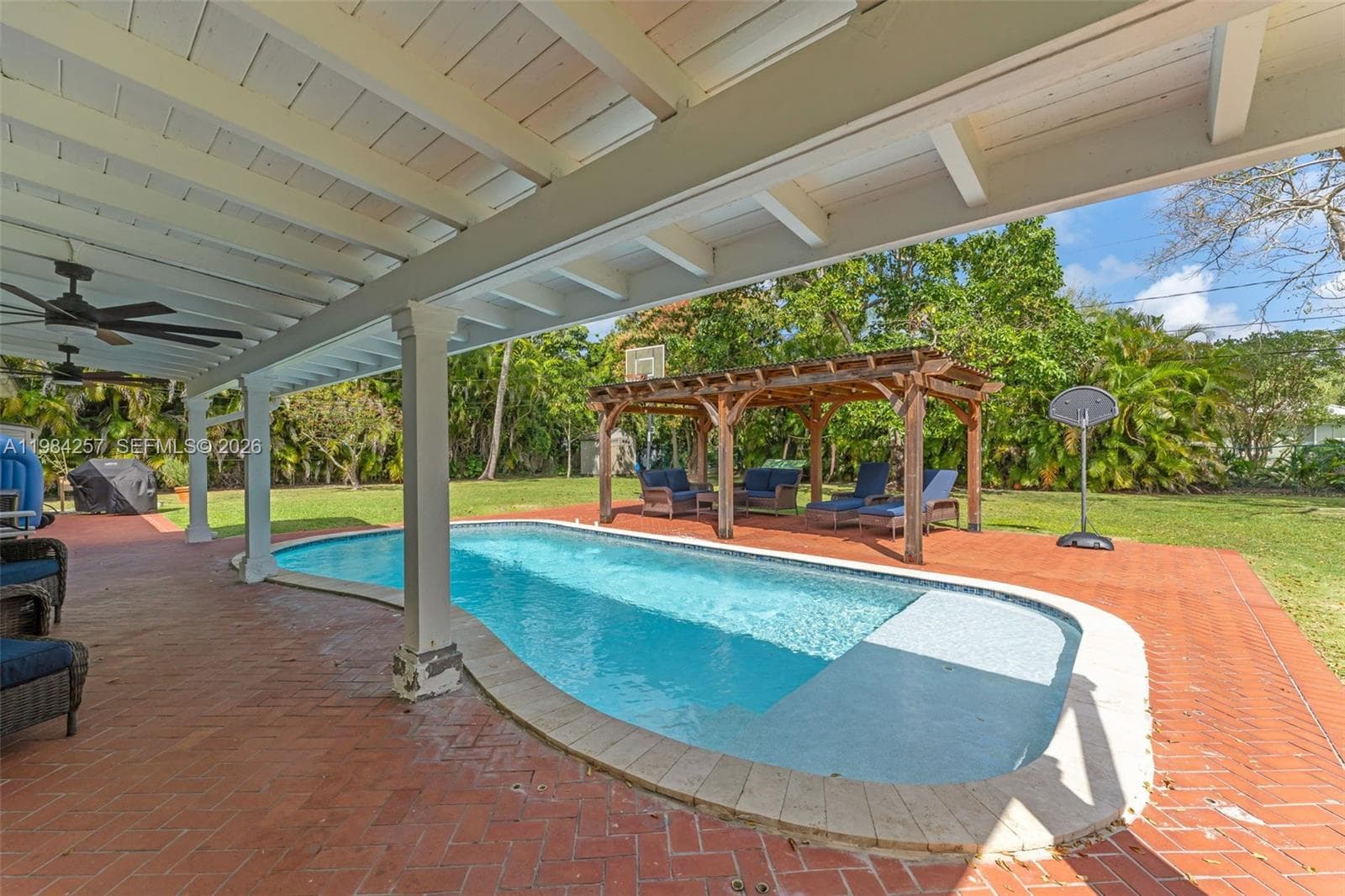 12945 SW 82nd Ave, Pinecrest FL 33156 — 24