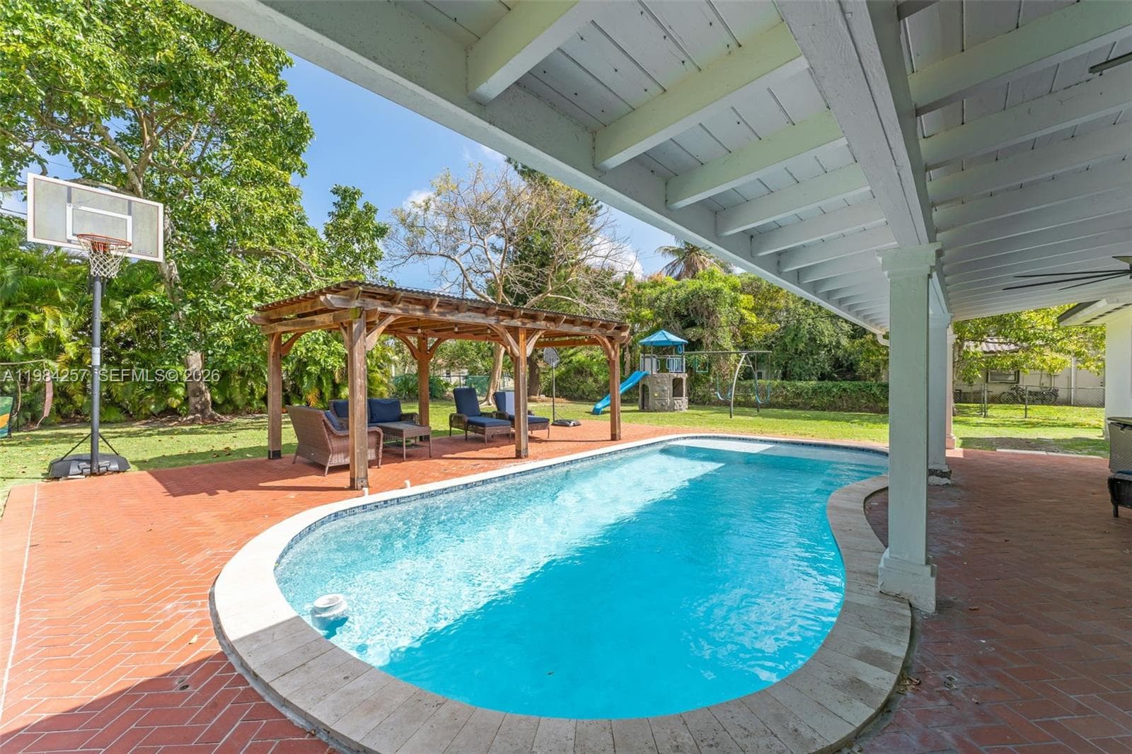 12945 SW 82nd Ave, Pinecrest FL 33156 — 21