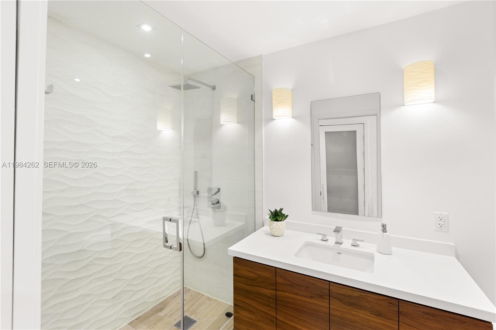 5555 Collins Ave # 17J, Miami Beach FL 33140 — 21
