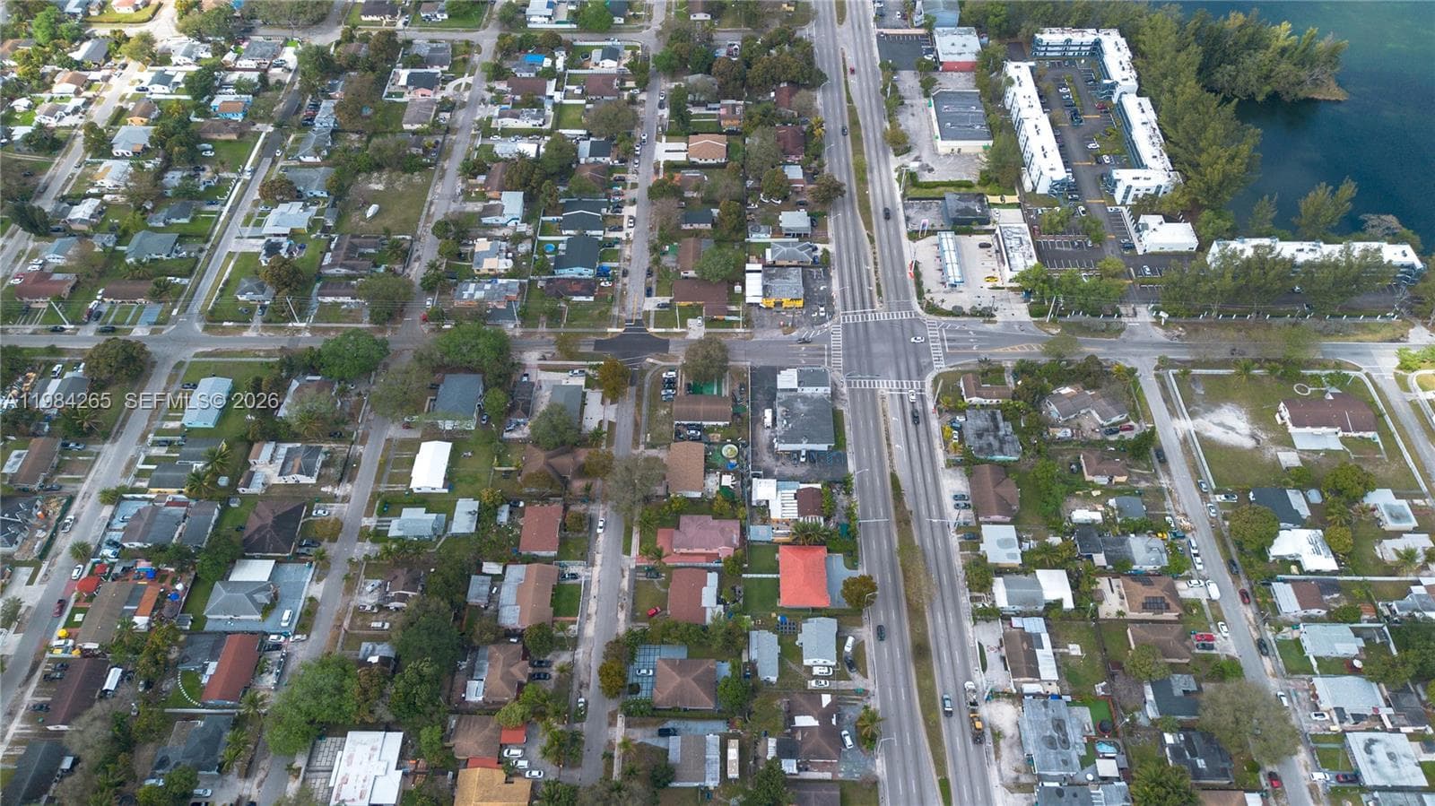 1186 NW 103rd St, Miami FL 33150 — 11