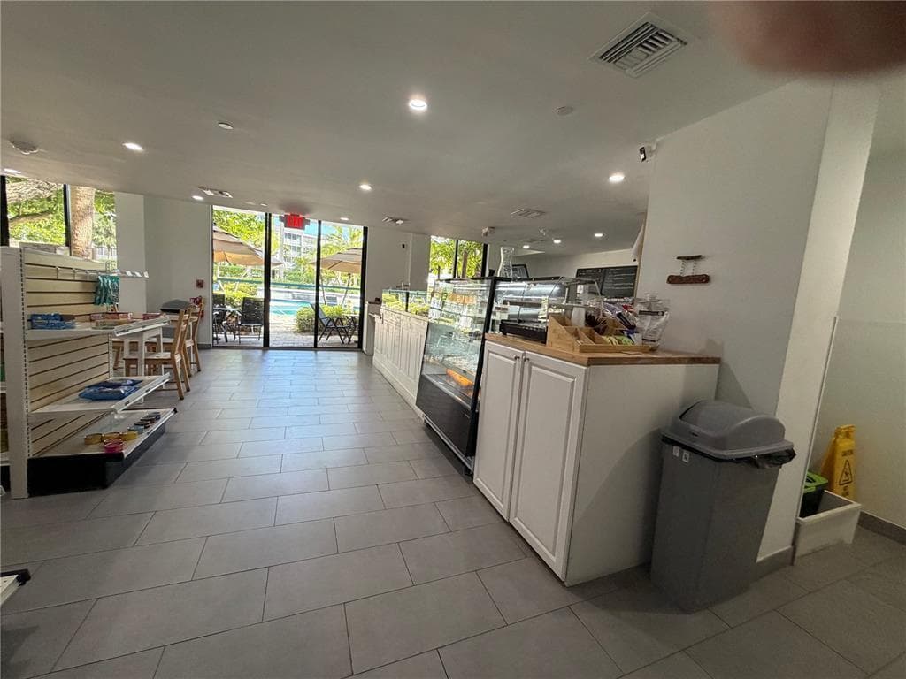 3300 NE 192 Street # 1901, Aventura FL 33180 — 14