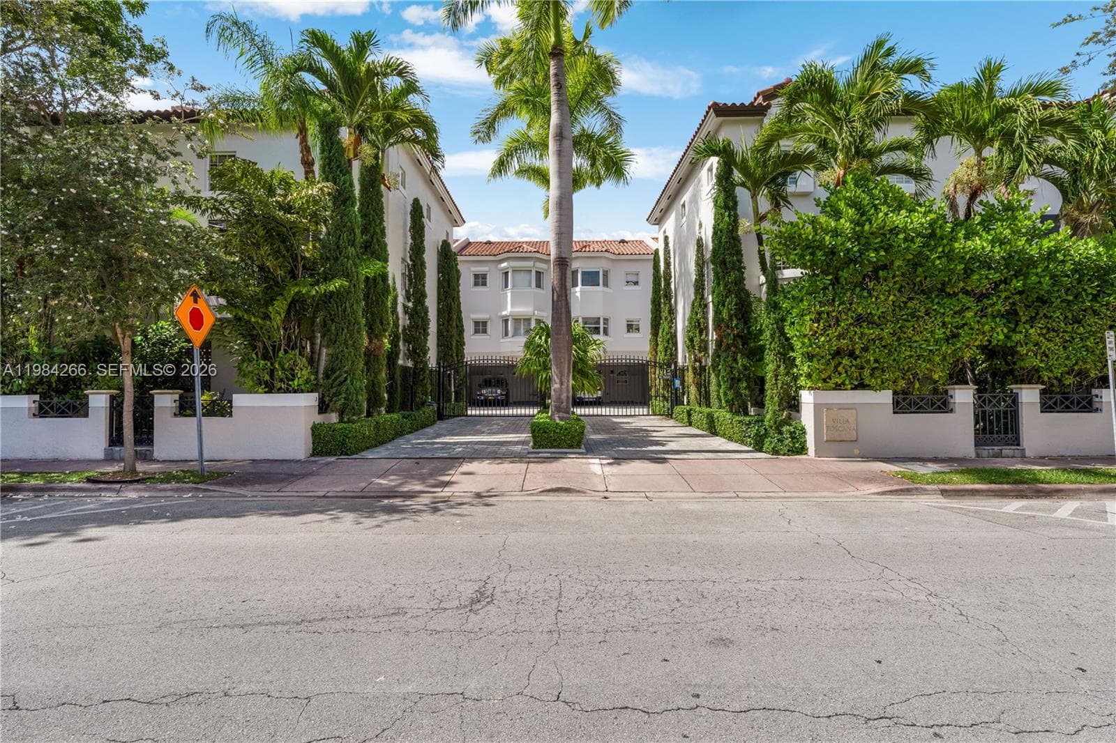 261 Navarre Ave # 1, Coral Gables FL 33134 — 36