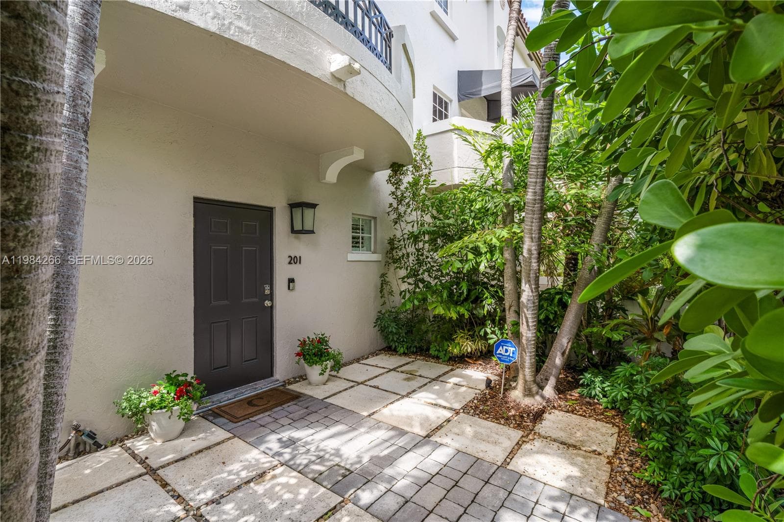 261 Navarre Ave # 1, Coral Gables FL 33134 — 34