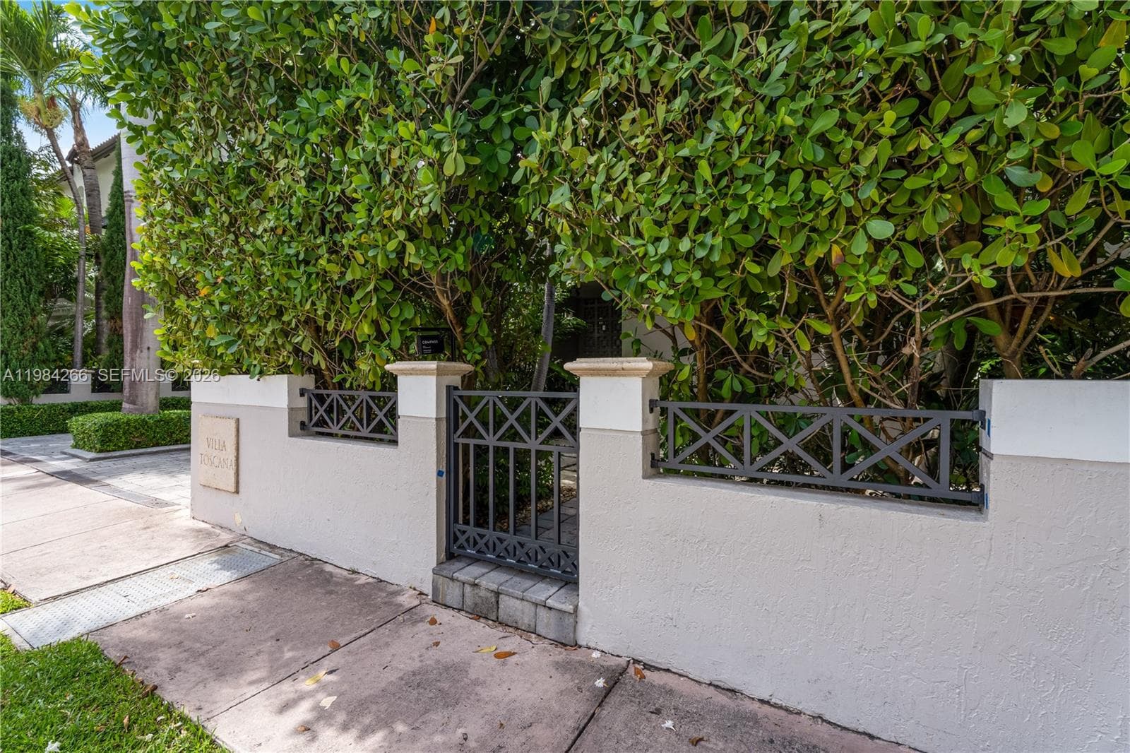 261 Navarre Ave # 1, Coral Gables FL 33134 — 35