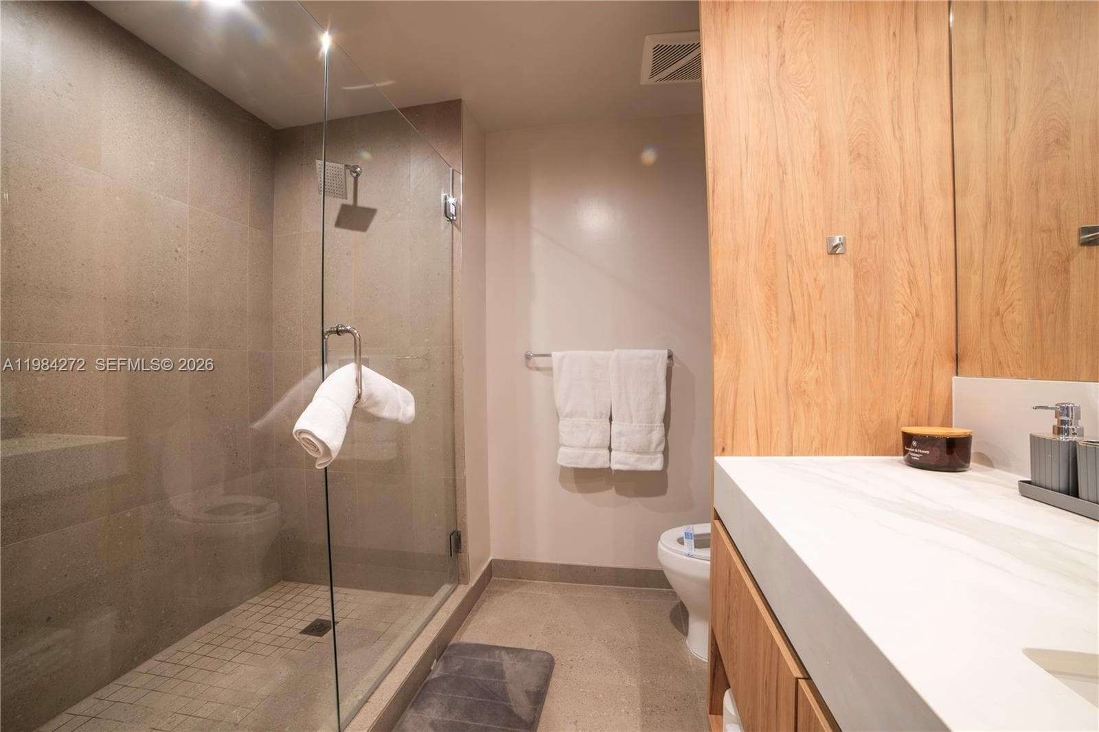 11 NE 6TH # 1403, Miami FL 33132 — 16