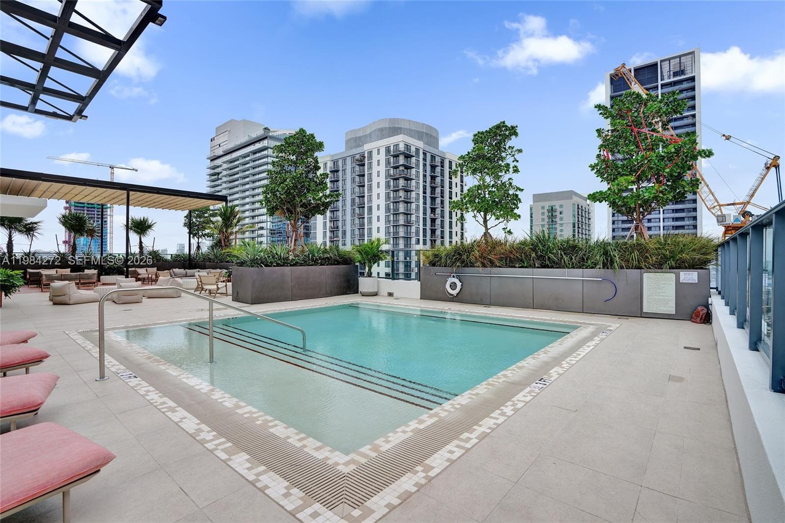 11 NE 6TH # 1403, Miami FL 33132 — 38