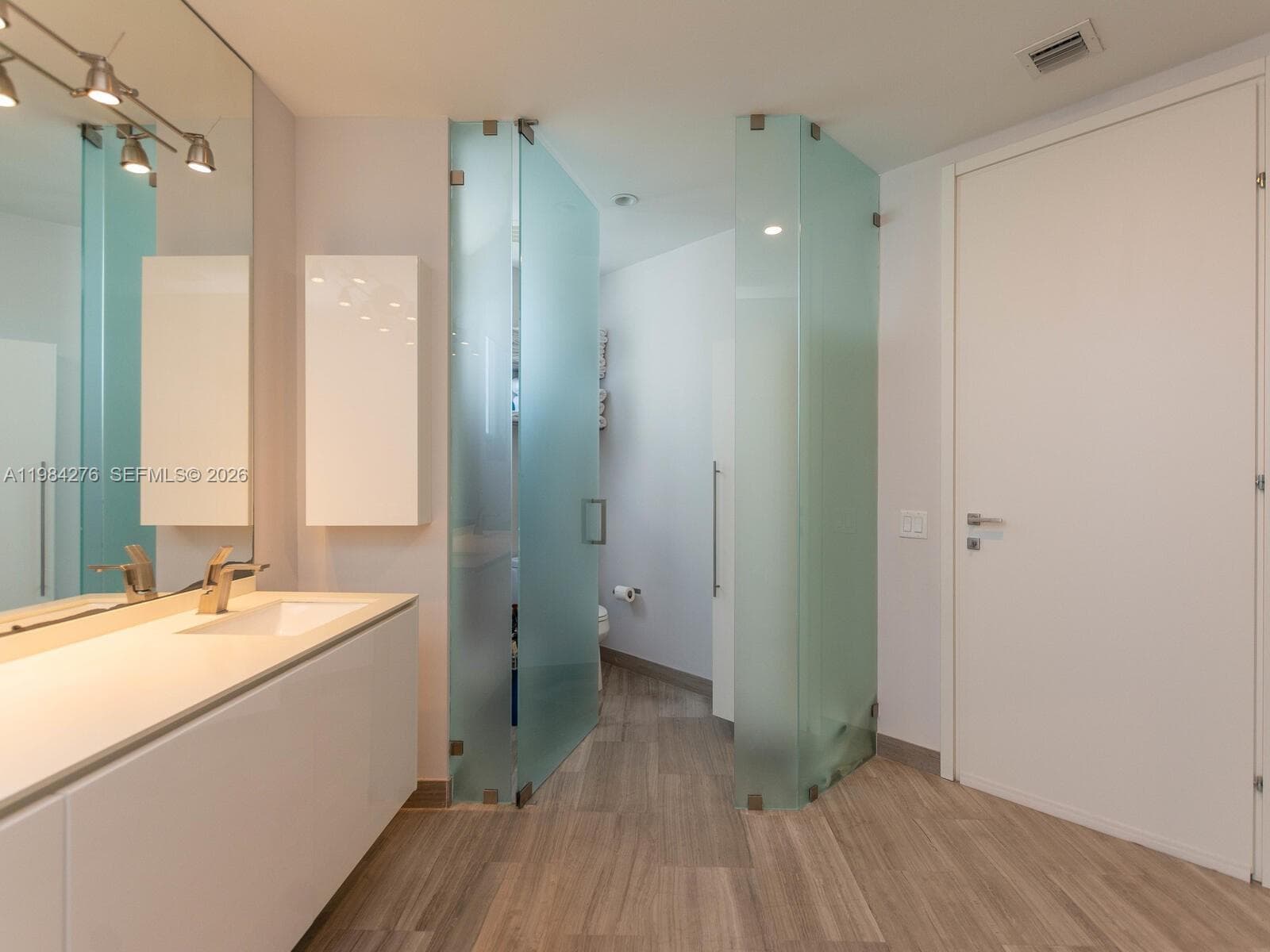 1300 Brickell Bay Dr # 3804, Miami FL 33131 — 42