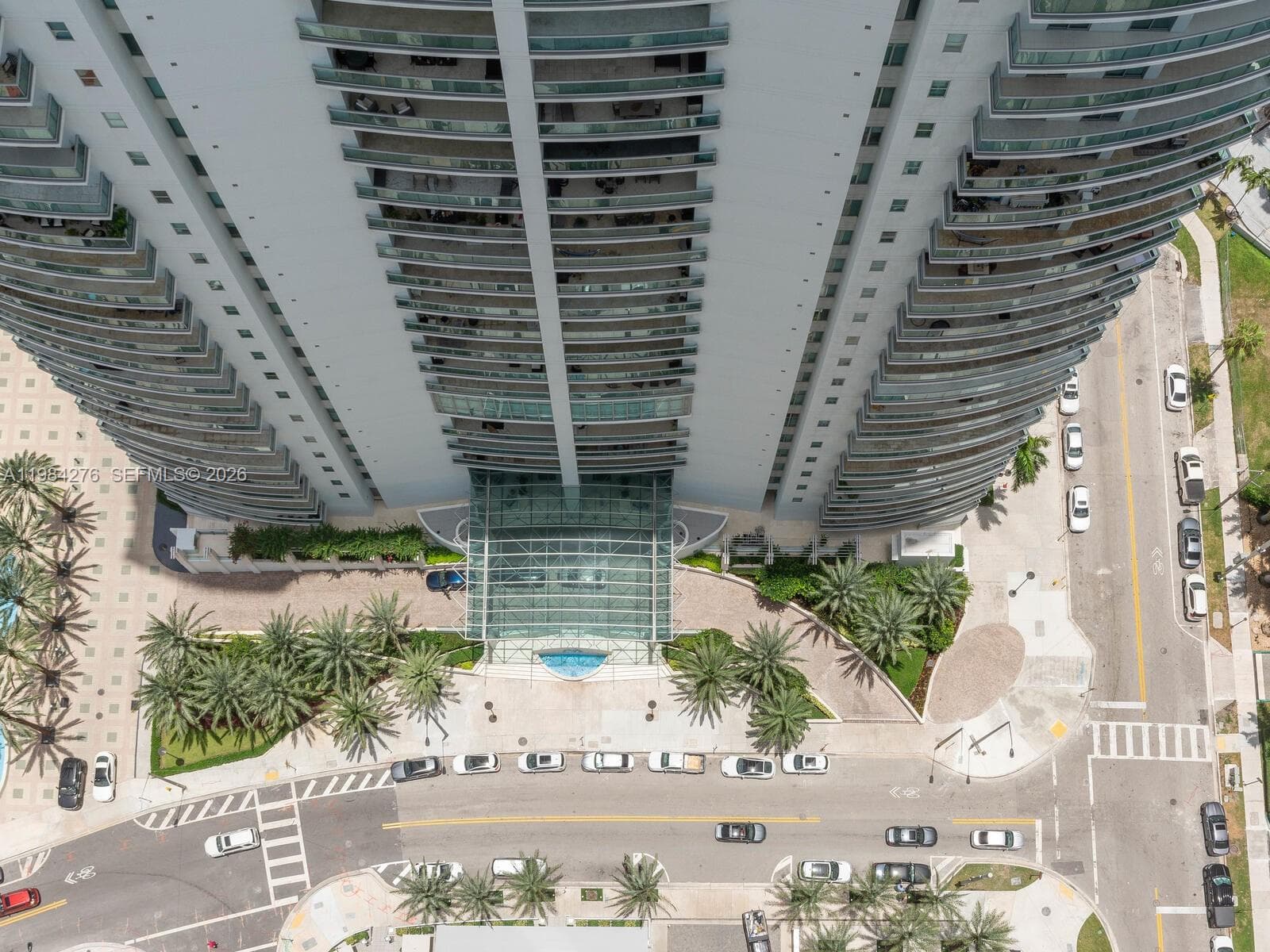 1300 Brickell Bay Dr # 3804, Miami FL 33131 — 32
