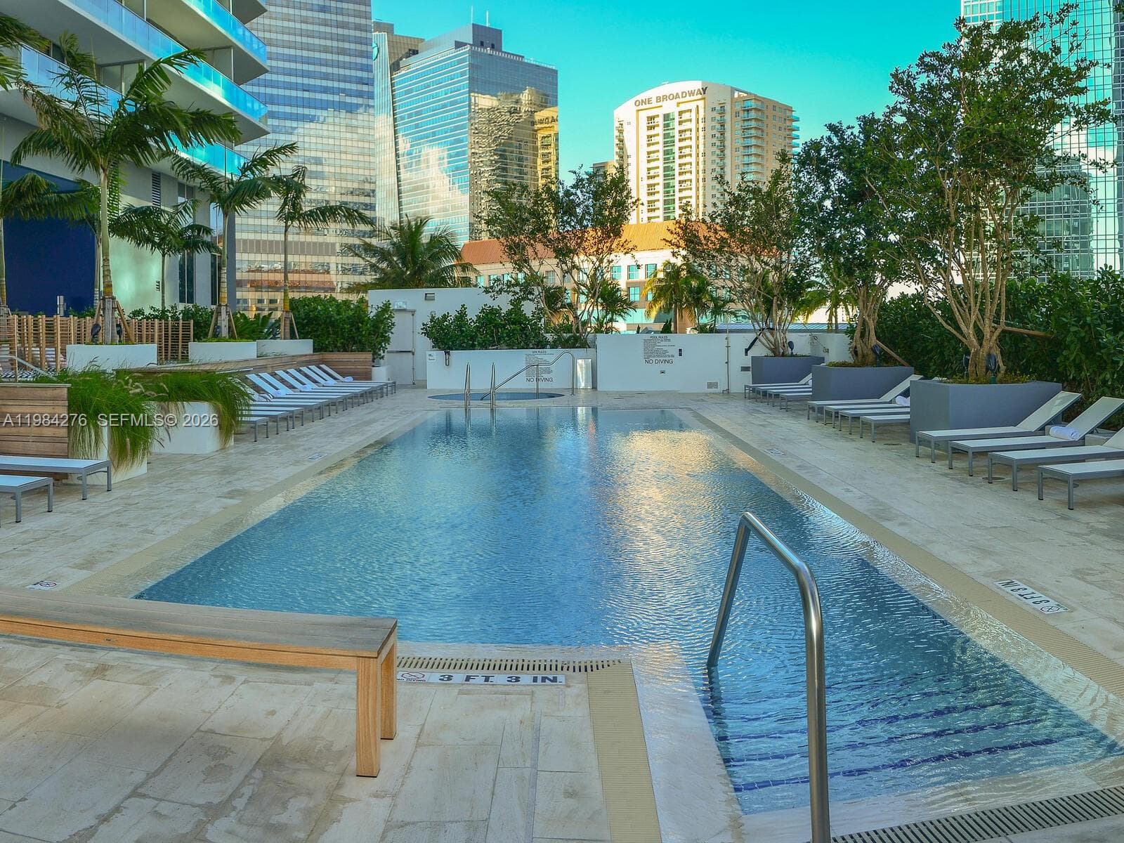 1300 Brickell Bay Dr # 3804, Miami FL 33131 — 79