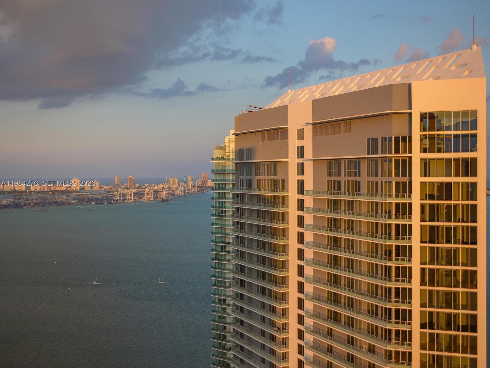 1300 Brickell Bay Dr # 3804, Miami FL 33131 — 70