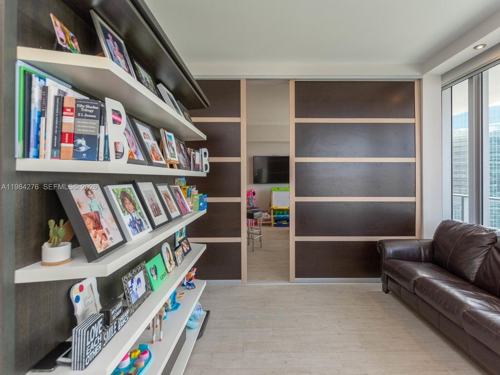 1300 Brickell Bay Dr # 3804, Miami FL 33131 — 25