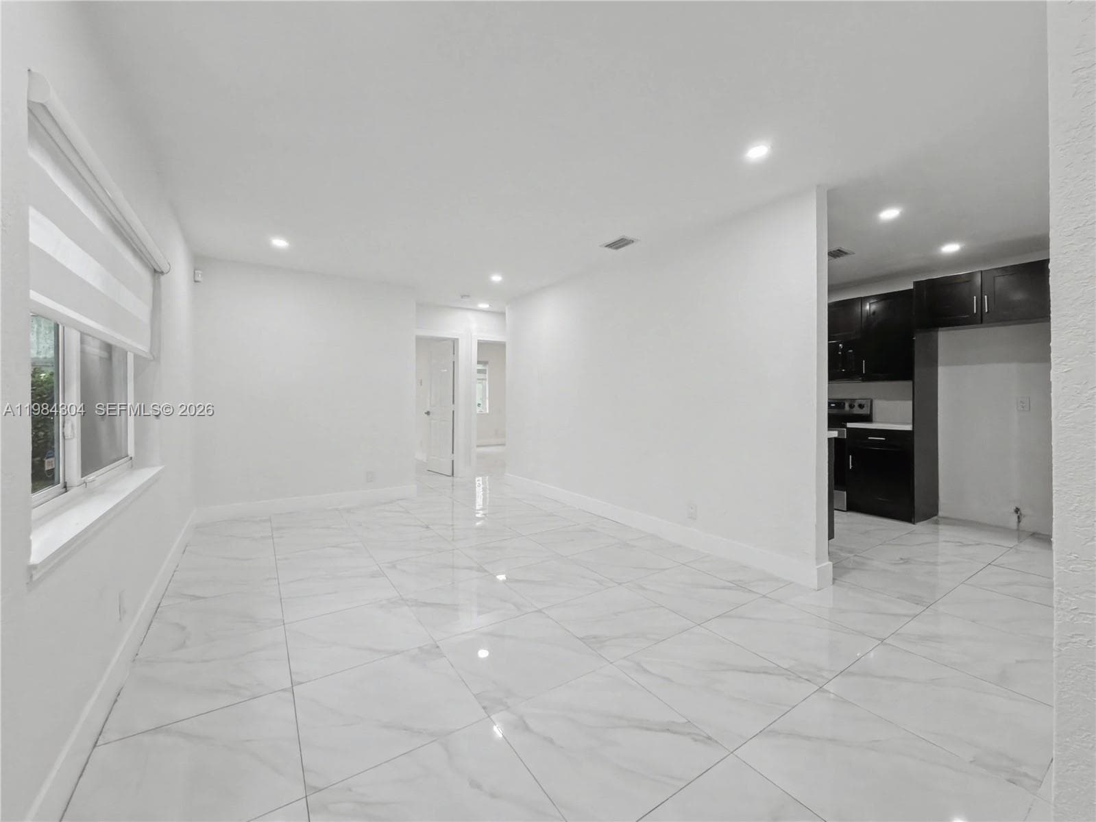 660 S Biscayne River Dr, Miami FL 33169 — 3