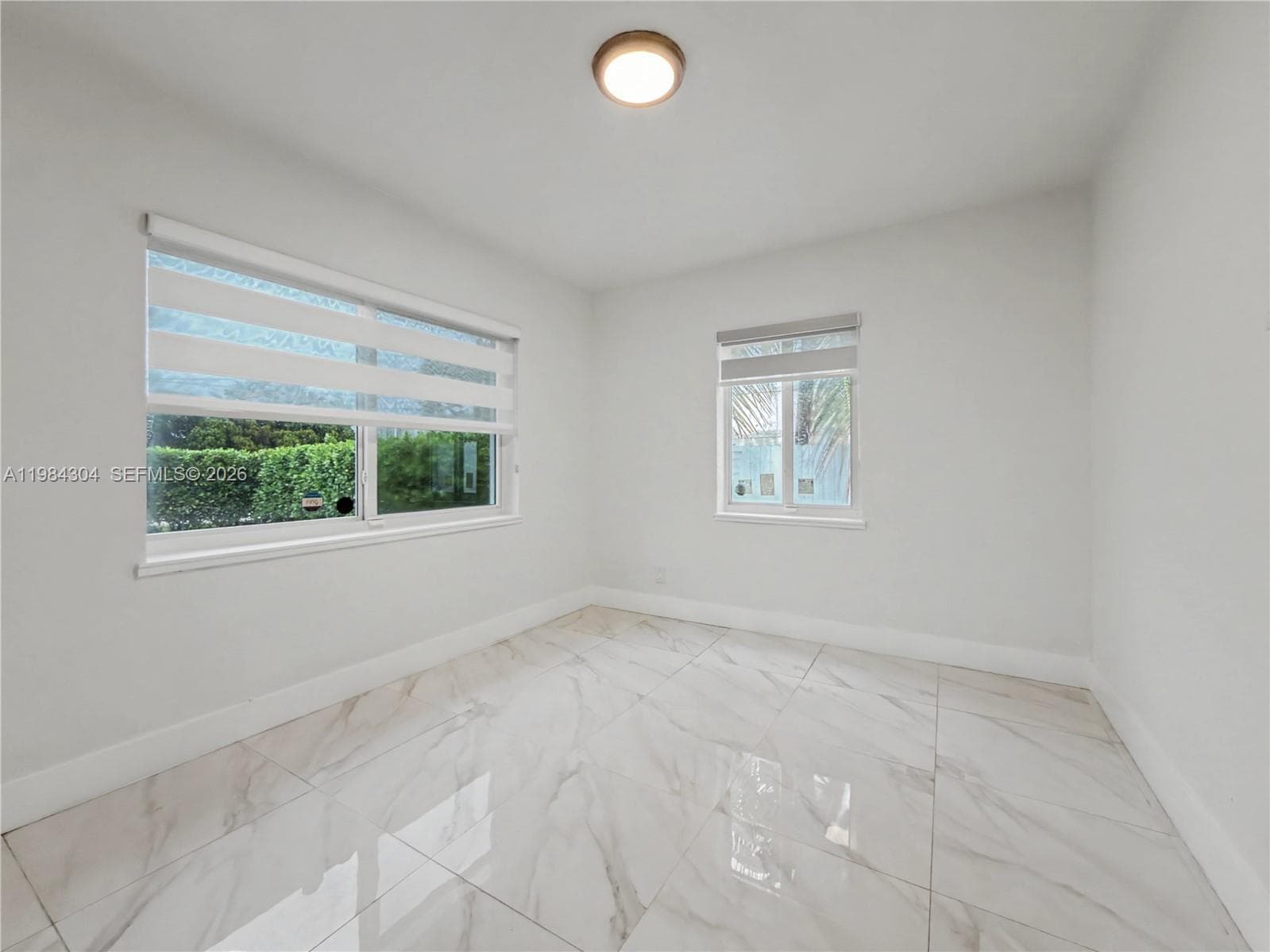 660 S Biscayne River Dr, Miami FL 33169 — 24